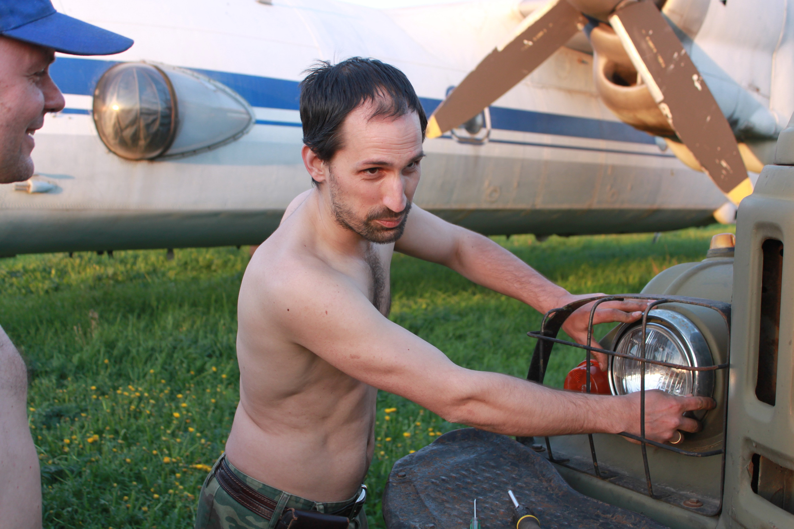 Ил-14Т «Голубая Мечта» работы в Тушино (2011 г.). Фотоальбом показывающий увлекательный мир авиации и мир медведей Андрея Иванова
