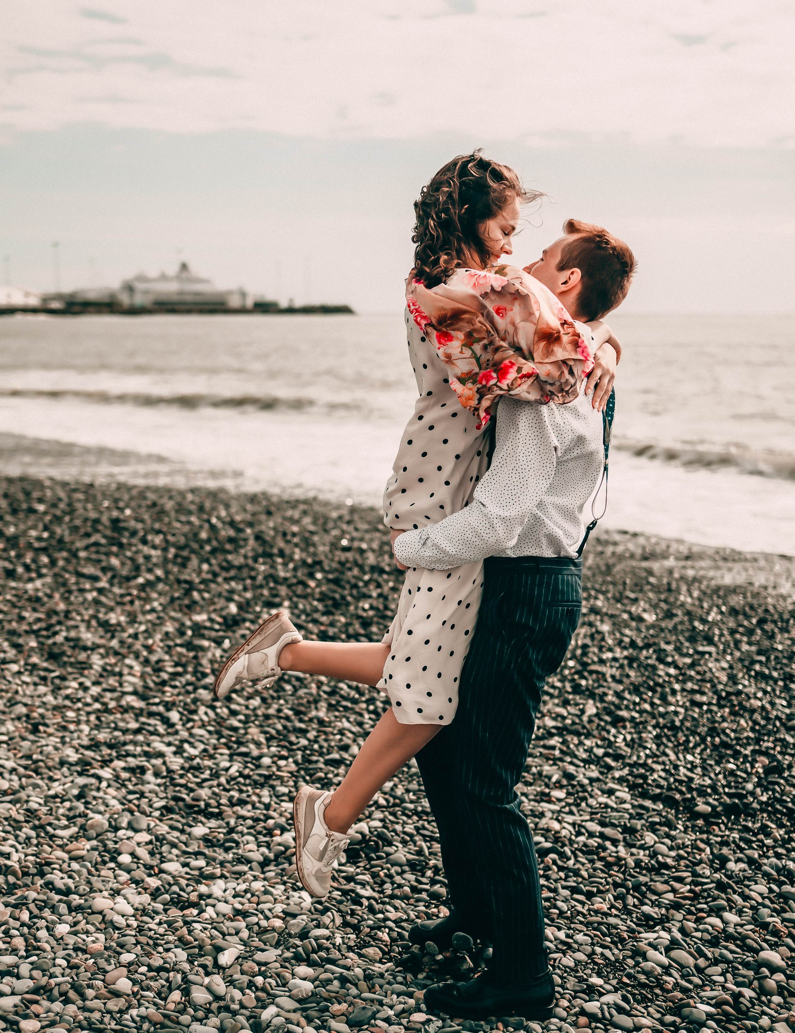 Сливовый сад, морпорт, пляж Ривьера. Свадебный и семейный фотограф София Невская