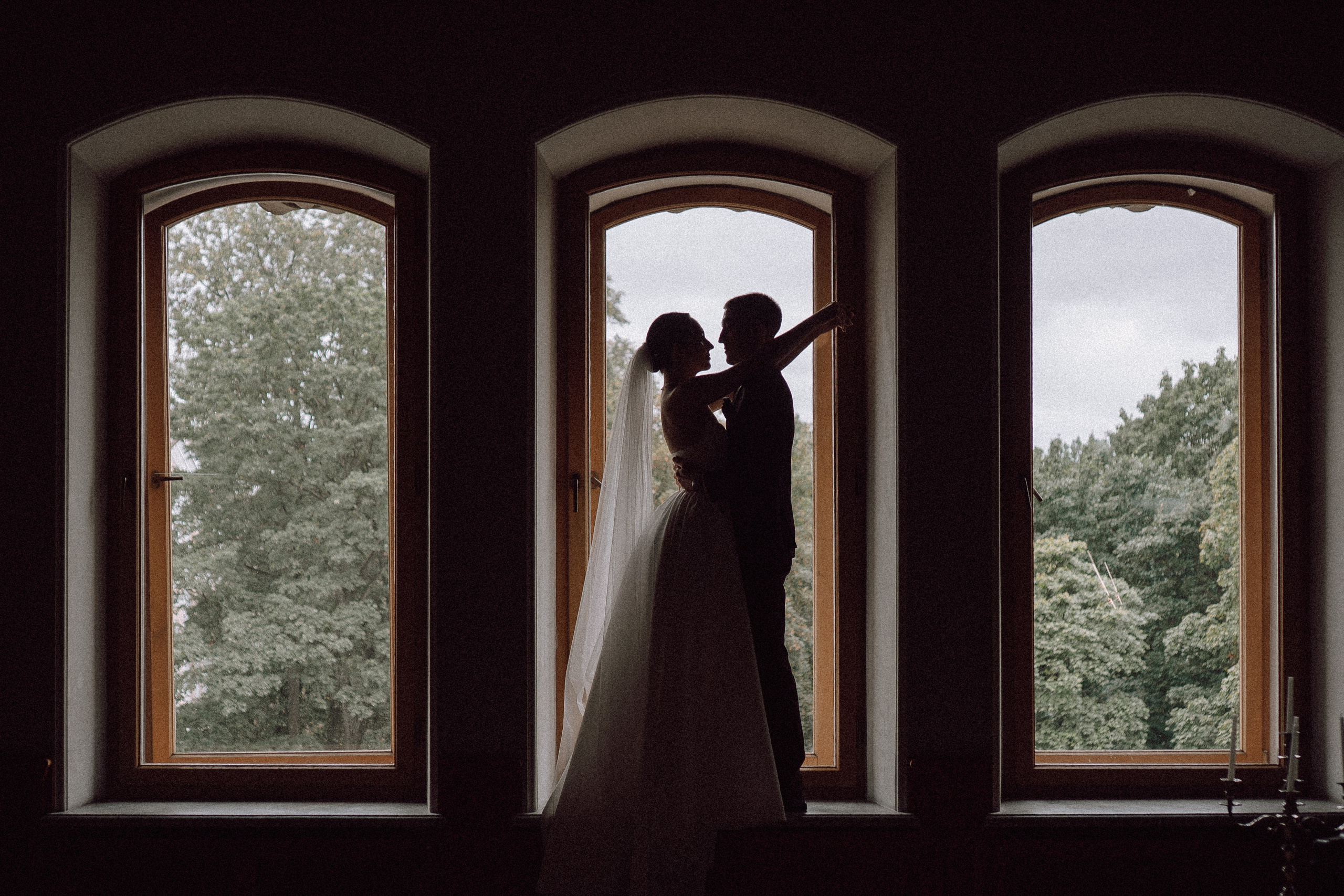 СВАДЕБНАЯ ПРОГУЛКА В САНТК-ПЕТЕРБУРГЕ (ИСАКИЕВСКИЙ СОБОР, ЗИМНЯЯ КАНАВКА, ЭРМИТАЖ И БОЛЬШАЯ МОРСКАЯ УЛИЦА). Профессиональный фотограф, Санкт-Петербург — Виктория Богомолова