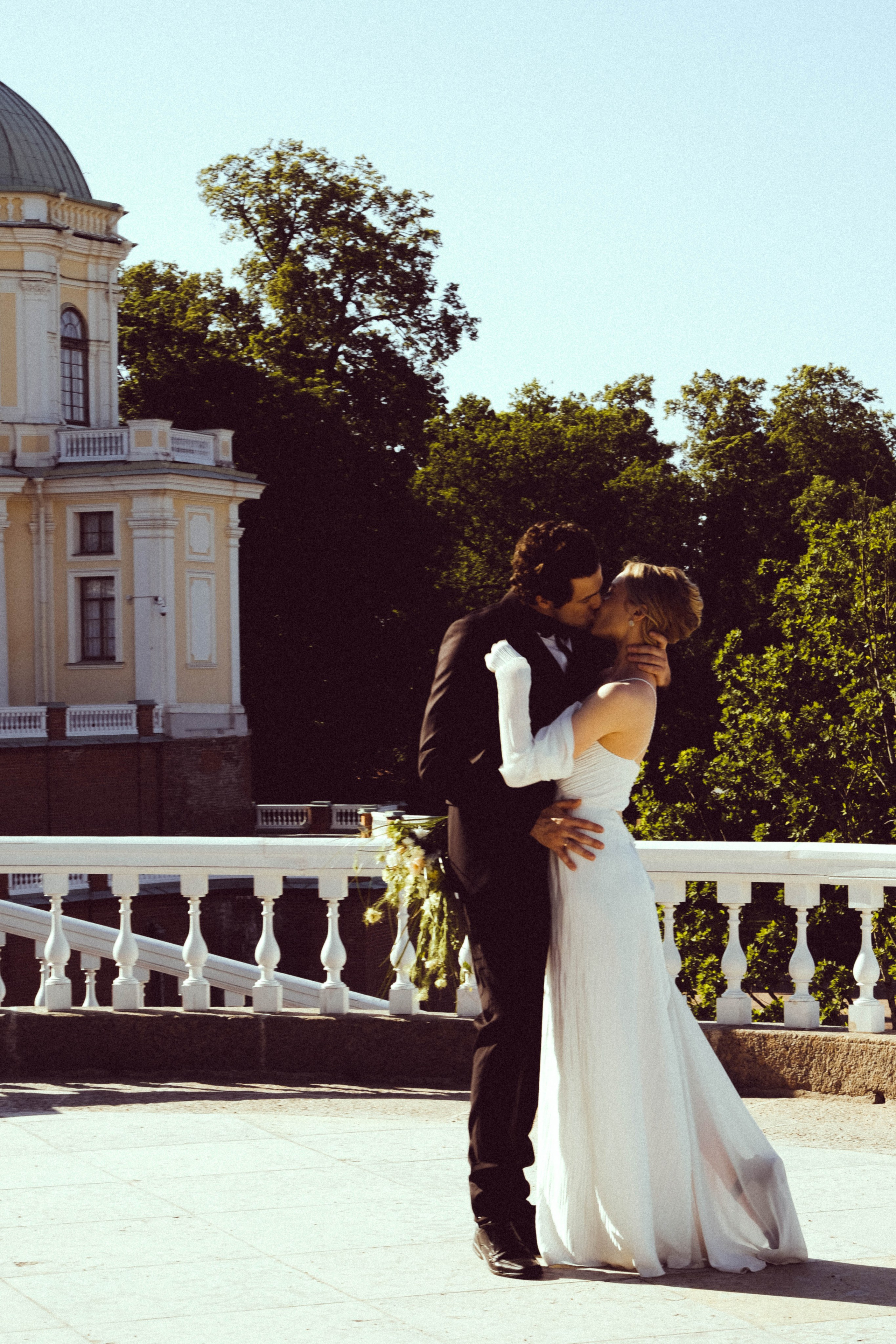 СВАДЕБНАЯ СЬЕМКА В ПАРКЕ ОРАНИЕНБАУМ. Профессиональный фотограф, Санкт-Петербург — Виктория Богомолова