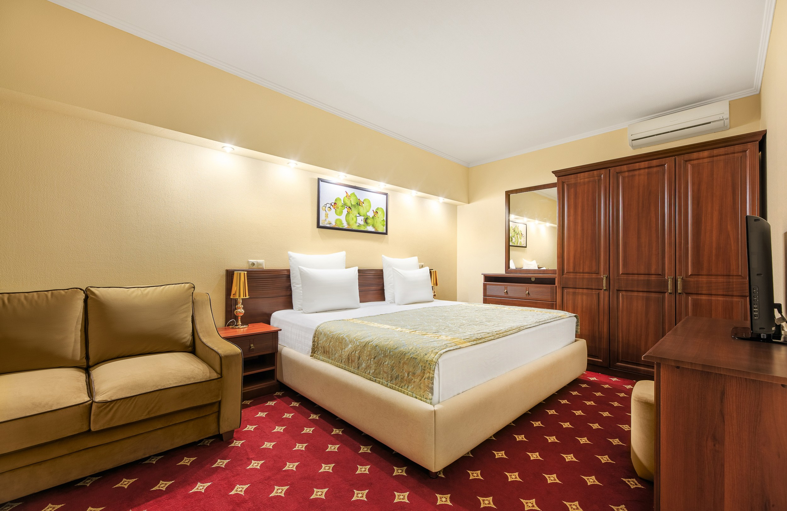 До и После обработки. Профессиональная фотосъёмка интерьеров, предметная фотосессия еды для меню г. Анапа