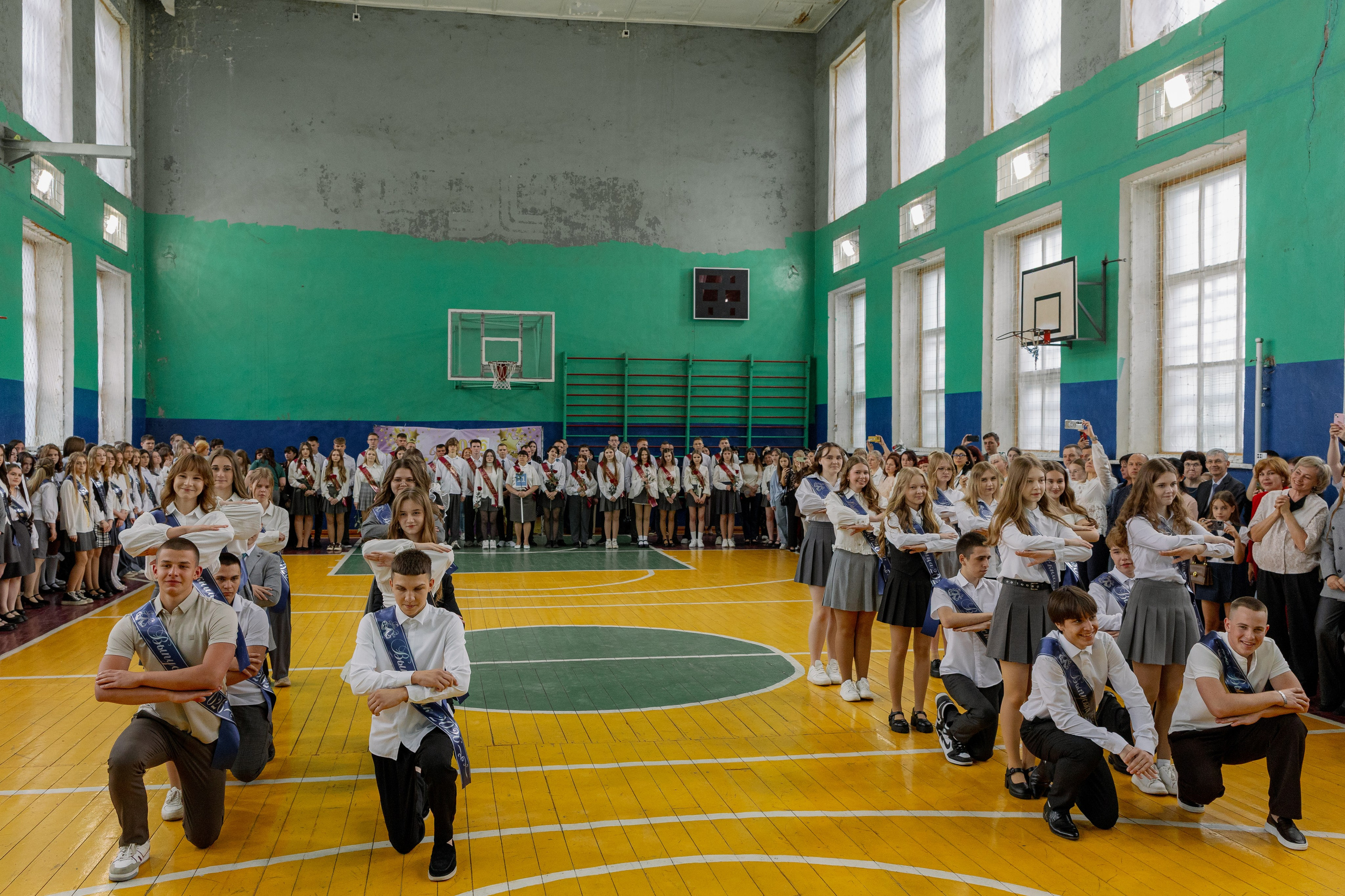ПОСЛЕДНИЙ ЗВОНОК 2026. 9Б. Фотограф Юлия Коняева
