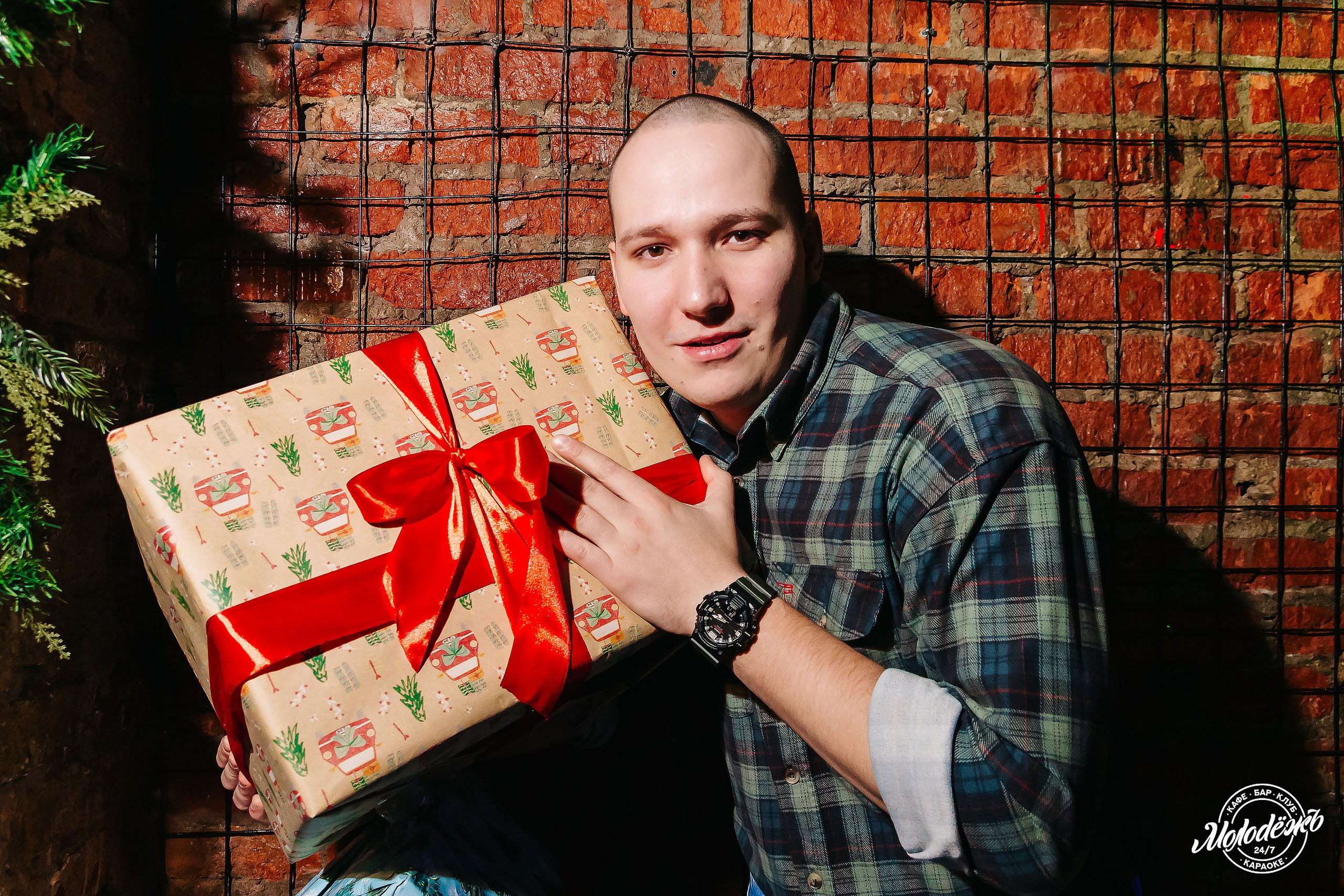 Клуб Молодёжь лучшее. Контакты