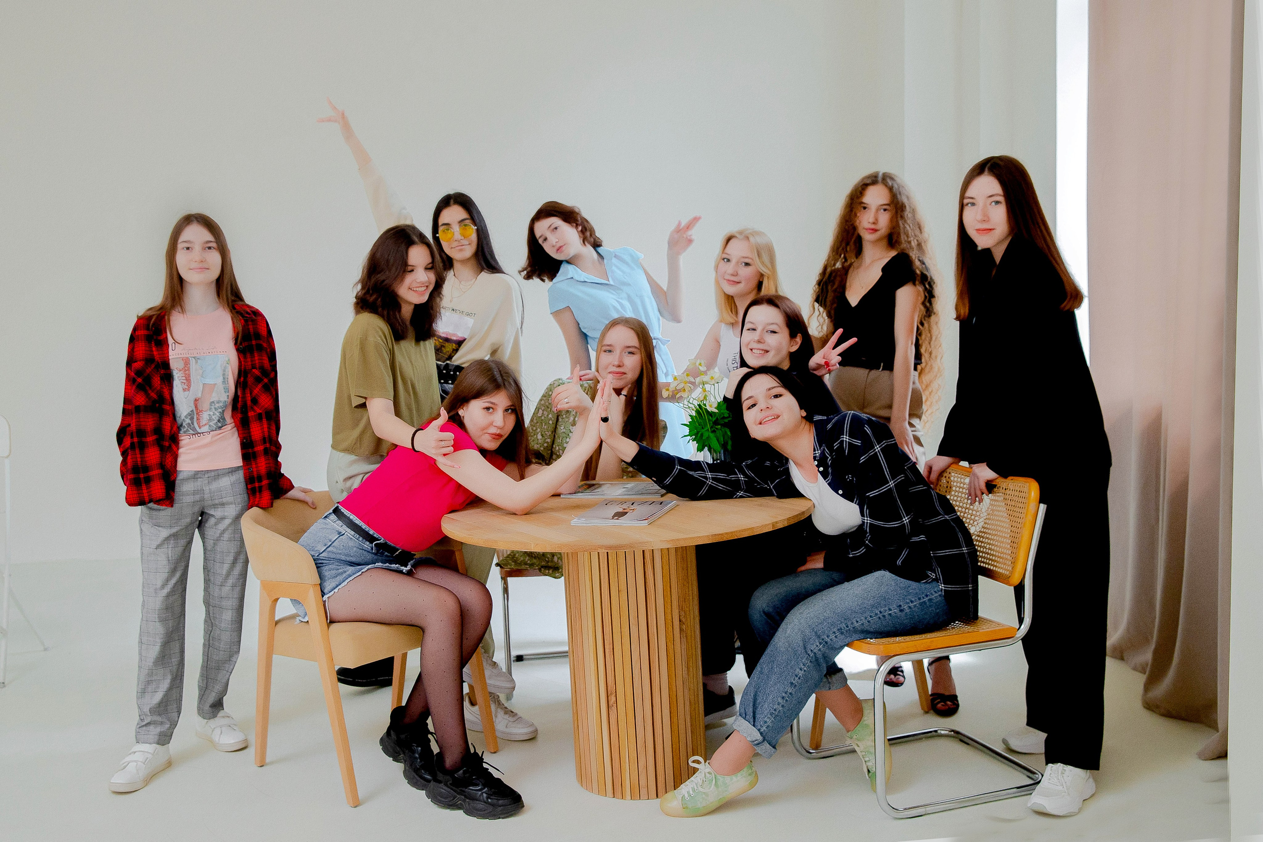 Фотосессия Гимназия 95 Класс 9Б. Современные Выпускные Альбомы в Ростове-на-Дону