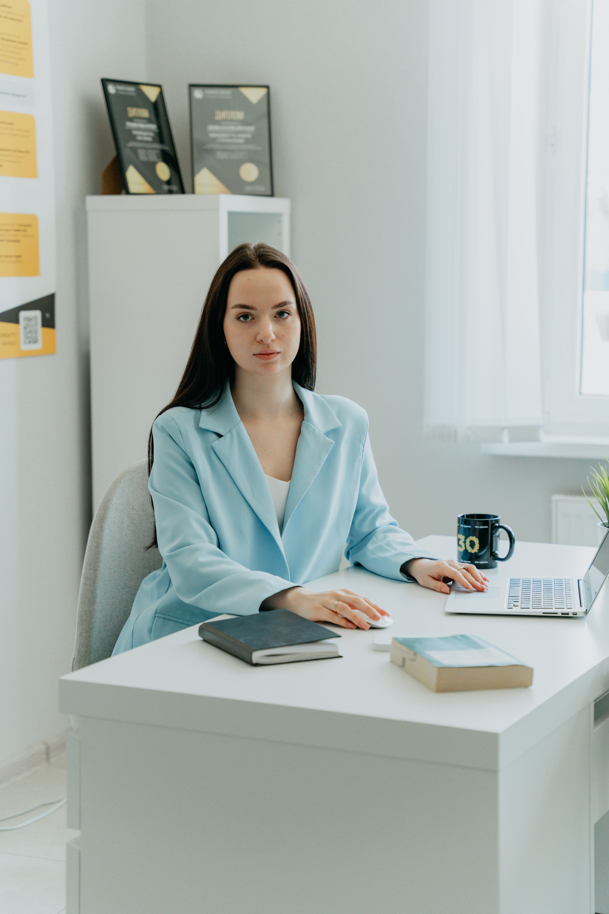 Юристы. Контент