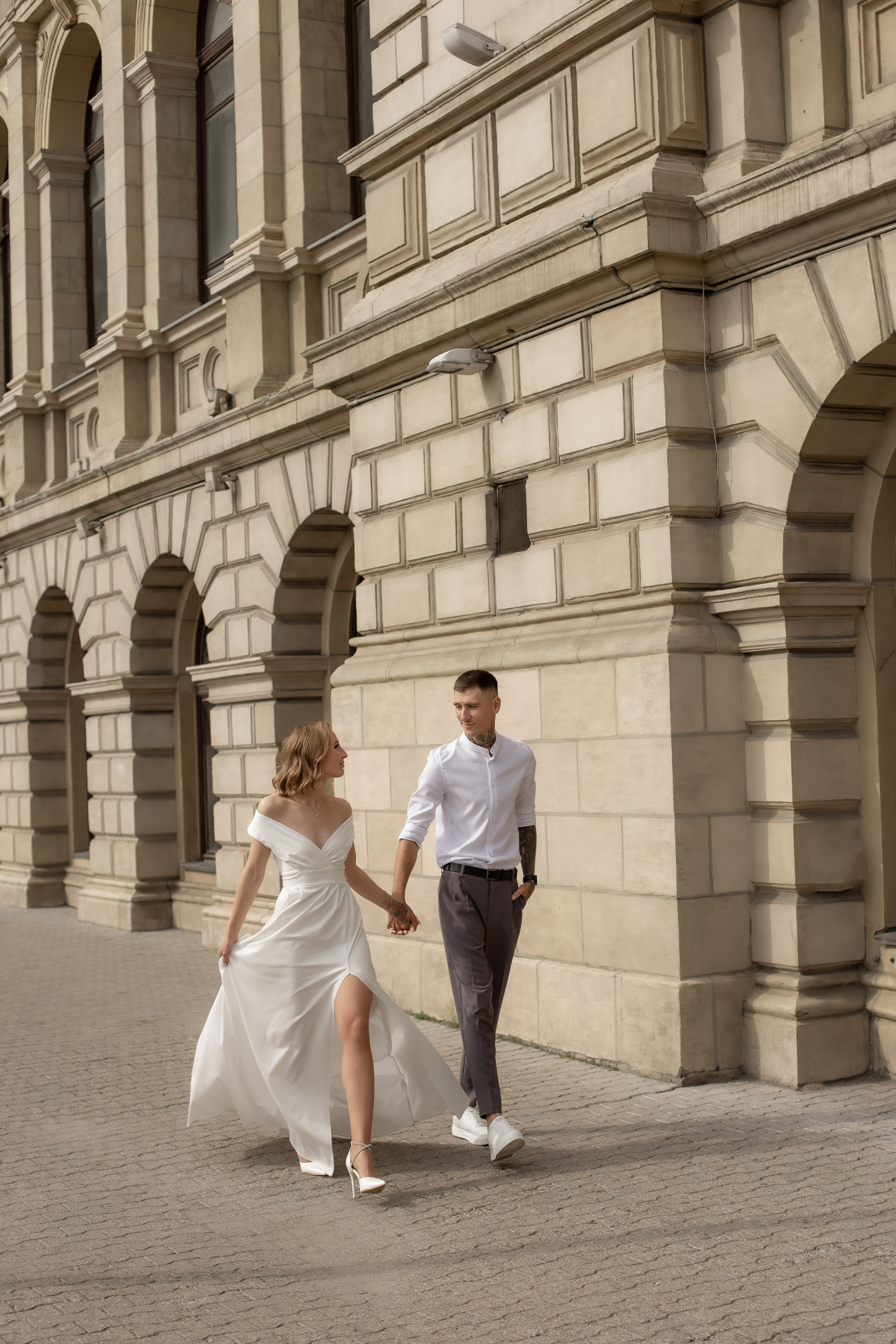 Саша и Вика. Биржевой сквер. Фотограф в Калининграде Решетникова Алина