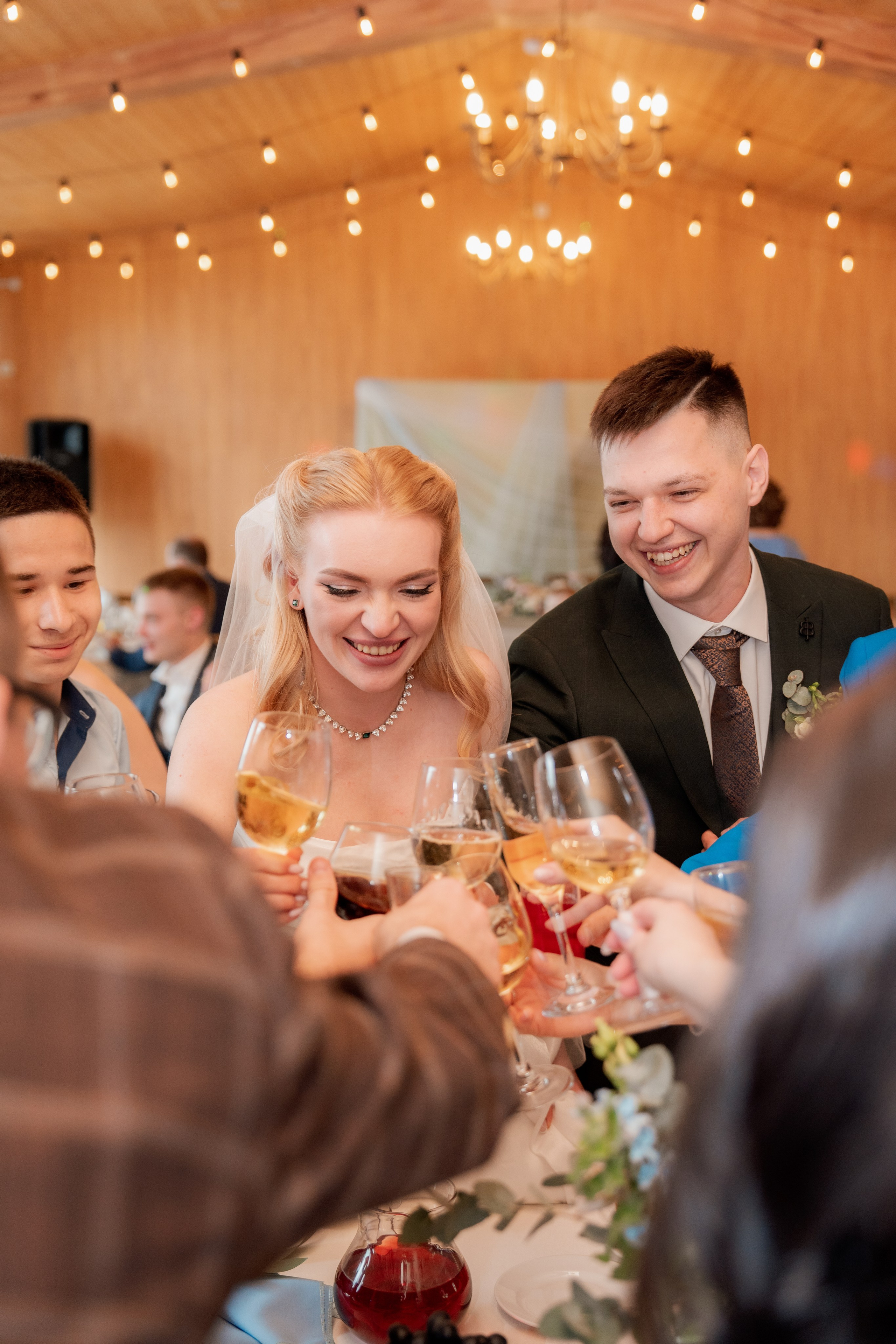 Алиса и Влад. Полный свадебный день (утро, усадьба, прогулка, выездная регистрация, банкет). Дата съемки 26.04.2025. Свадебный фотограф Москва