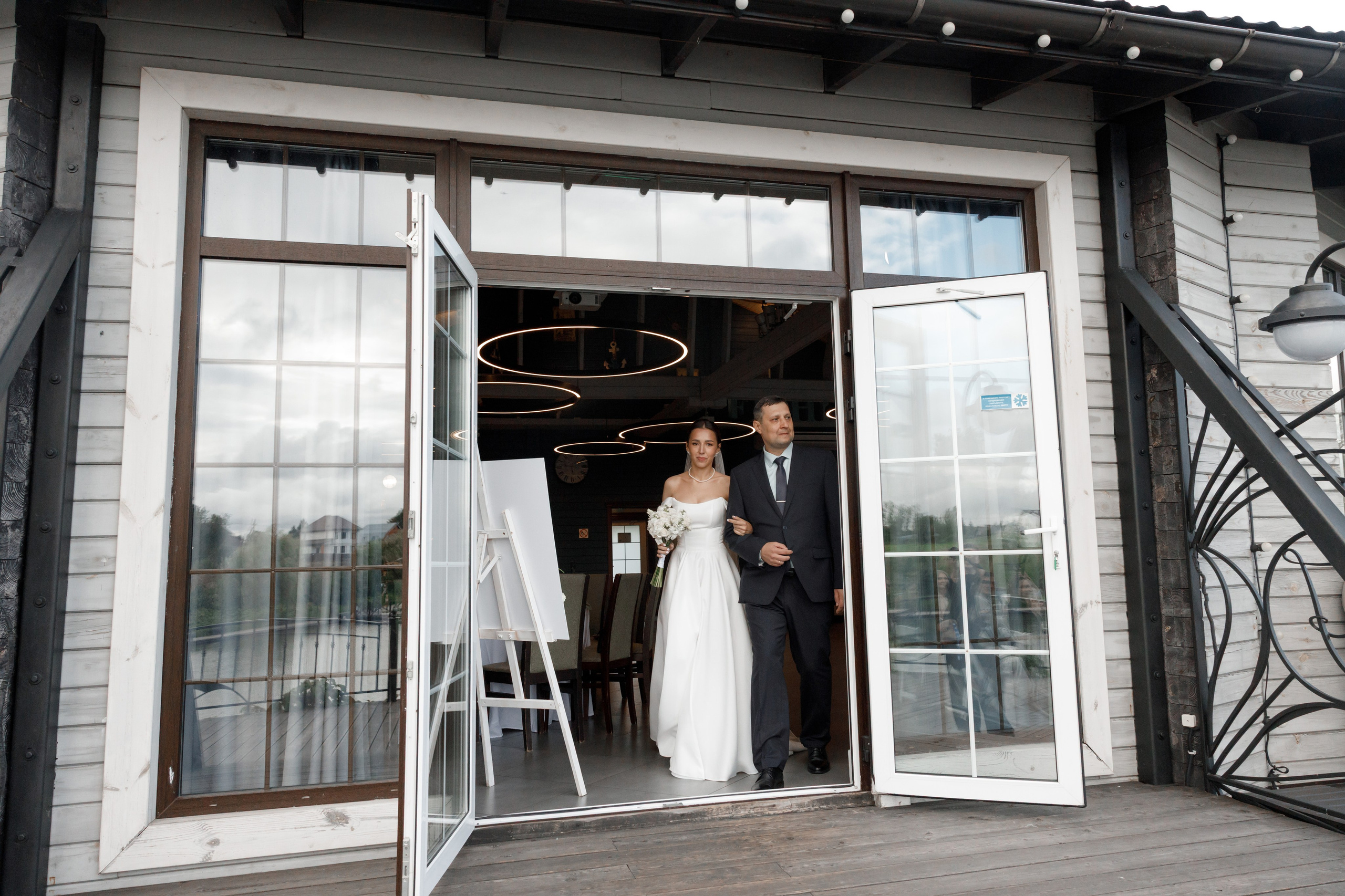 Регистрация в отеле Fish Point, ЗАГС Бутово, прогулка в Остафьево. Свадебный и репортажный фотограф (Москва, Королев и другие)