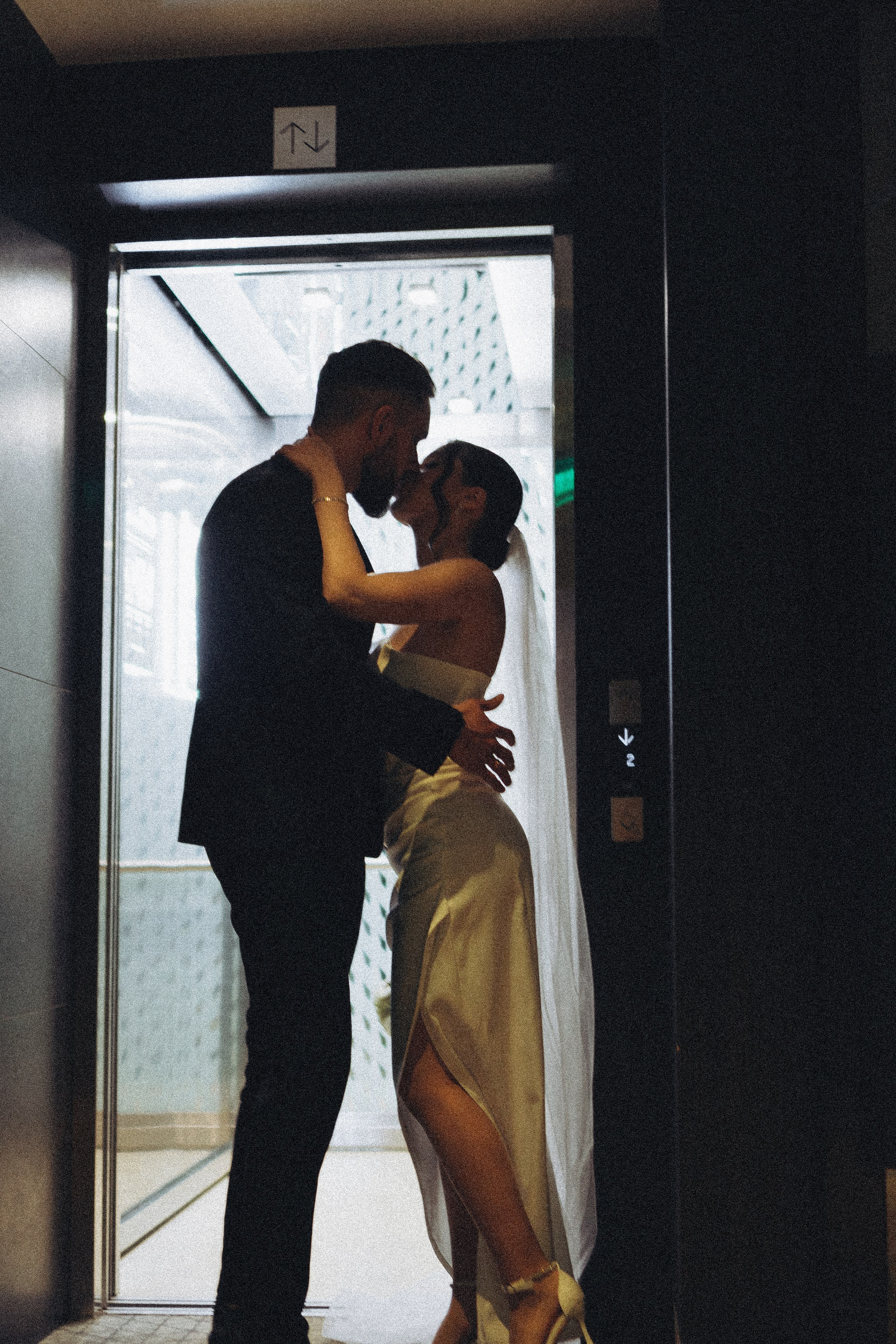 СВАДЕБНАЯ СЬЕМКА СБОРОВ ЖЕНИХА И НЕВЕСТЫ В ОТЕЛЕ И ТАКЖЕ ФОТОСЕССИИЯ В ОТЕЛЕЕ МЕГАПОЛИС БРЯНСК. Профессиональный фотограф, Санкт-Петербург — Виктория Богомолова