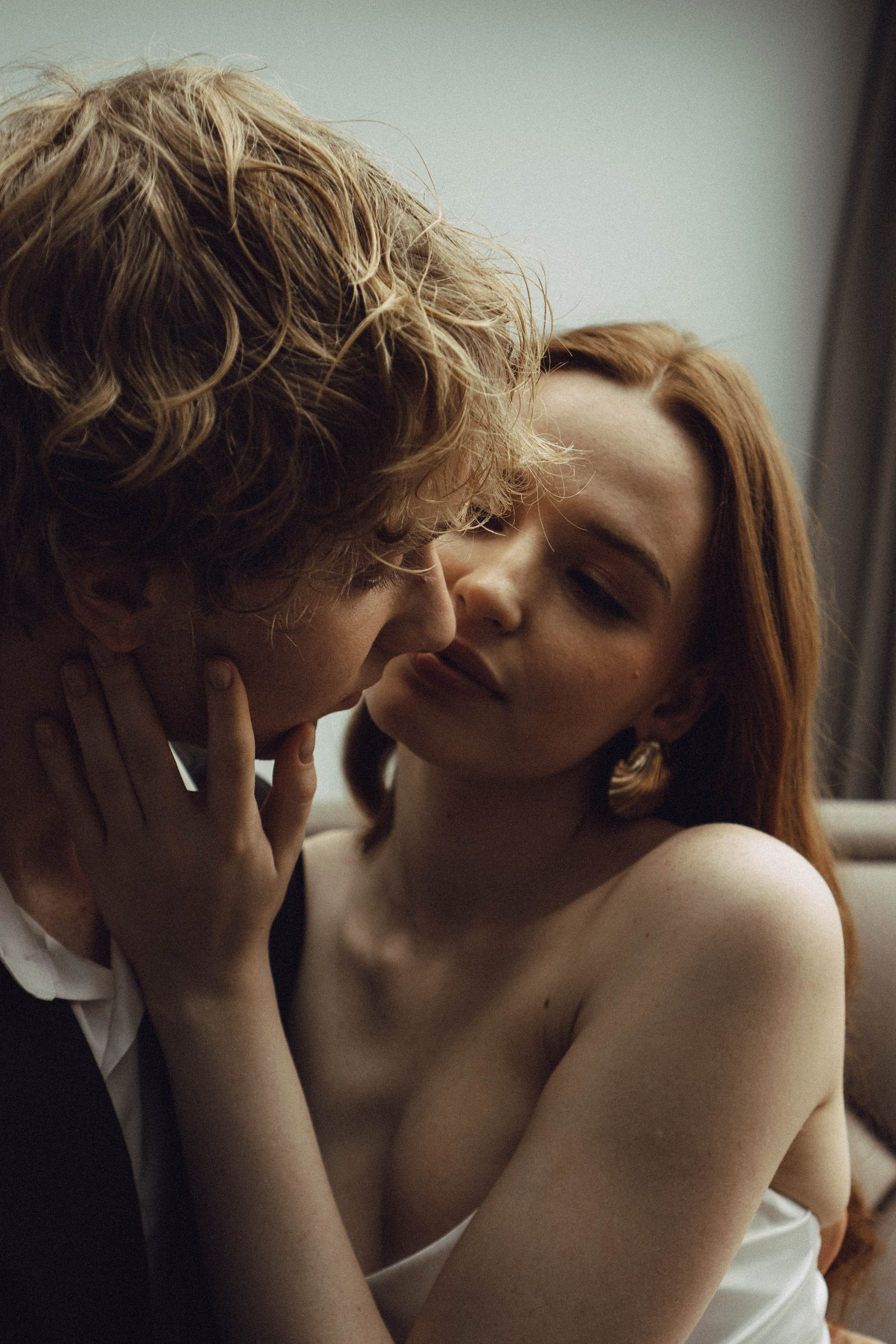 СВАДЕБНАЯ СЬЕМКА В ОТЕЛЕ. СБОРЫ ЖЕНИХА И НЕВЕСТЫ И ТАКЖЕ ТОР И ПОДГОТОВКА К ПРОГУЛКЕ. Профессиональный фотограф, Санкт-Петербург — Виктория Богомолова