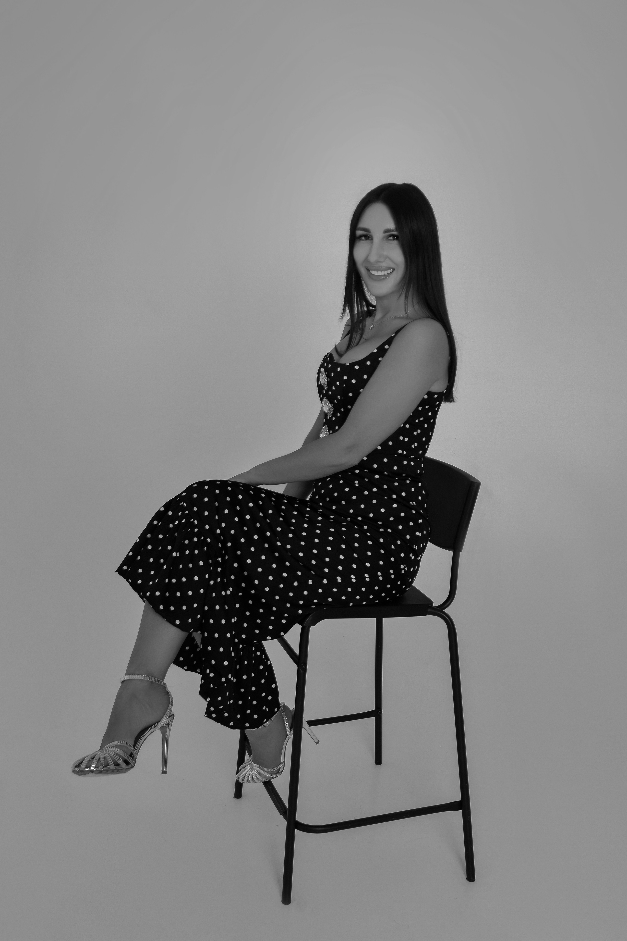 ЖЕНСКИЙ ПОРТРЕТ. Главная