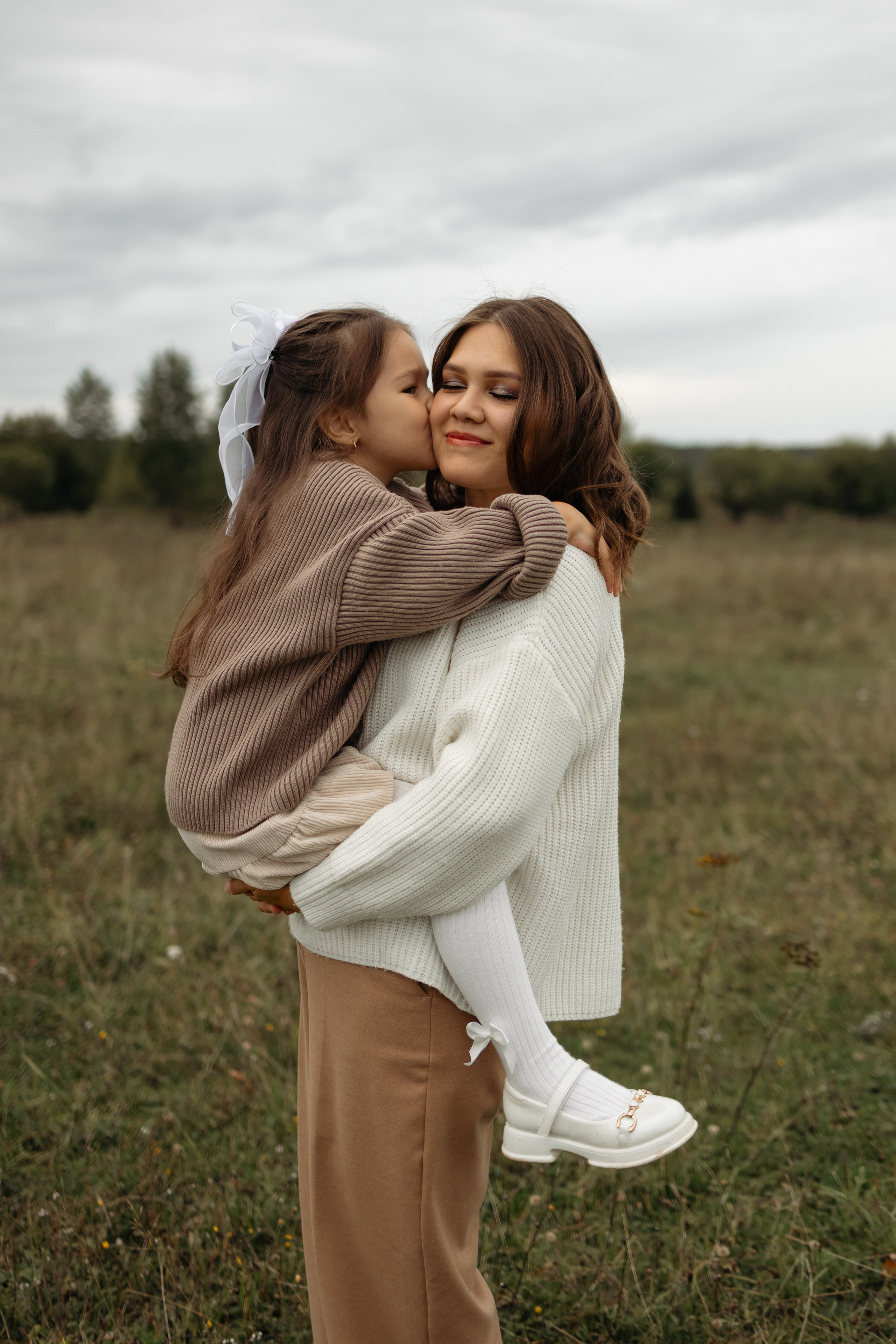 Ляйсан и Амалия. Фотограф Айгуль Габсаматова Октябрьский