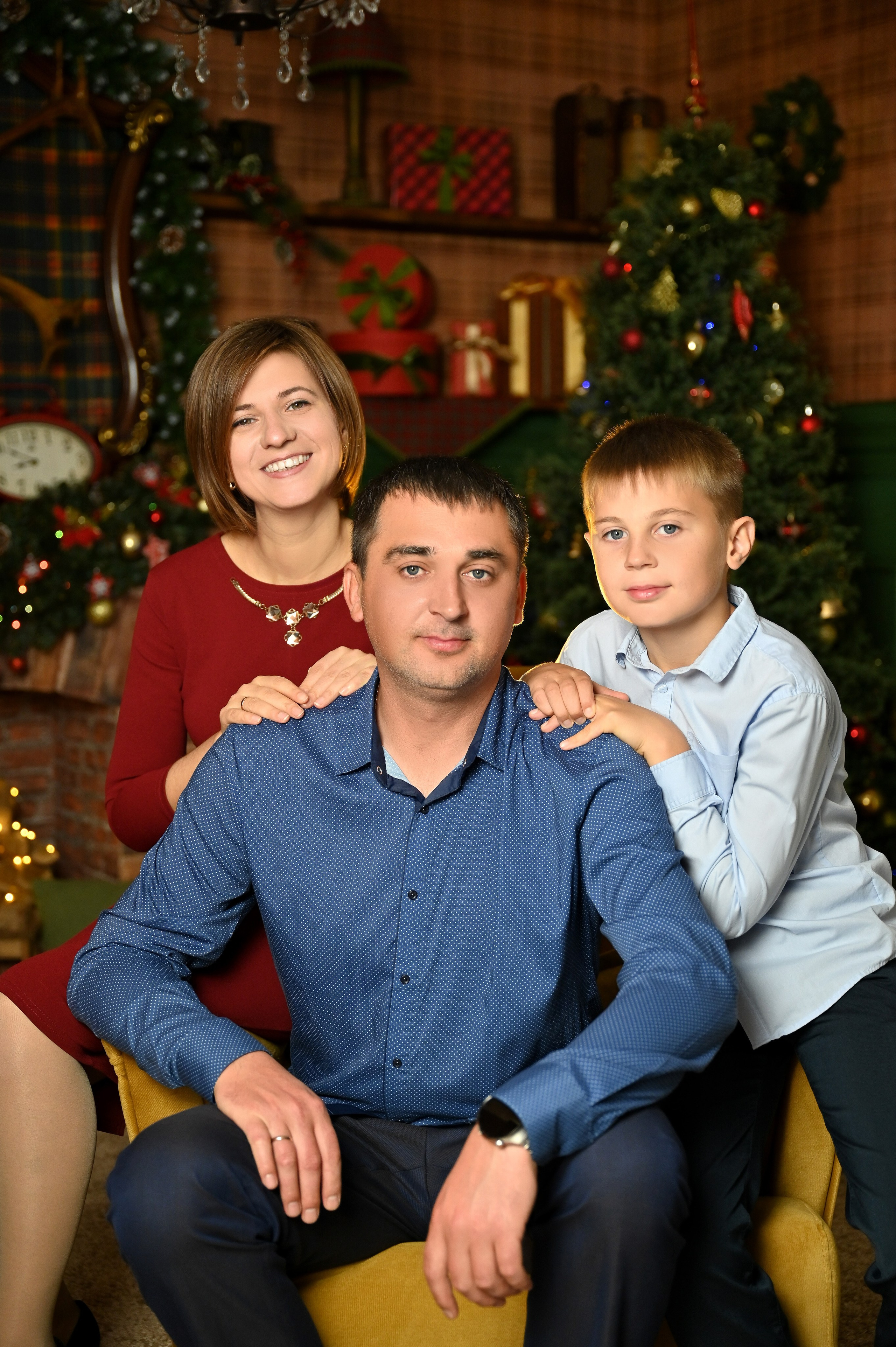 Семейная фотосессия в студии «Джем». Школьный и семейный фотограф в Ростове-на-Дону