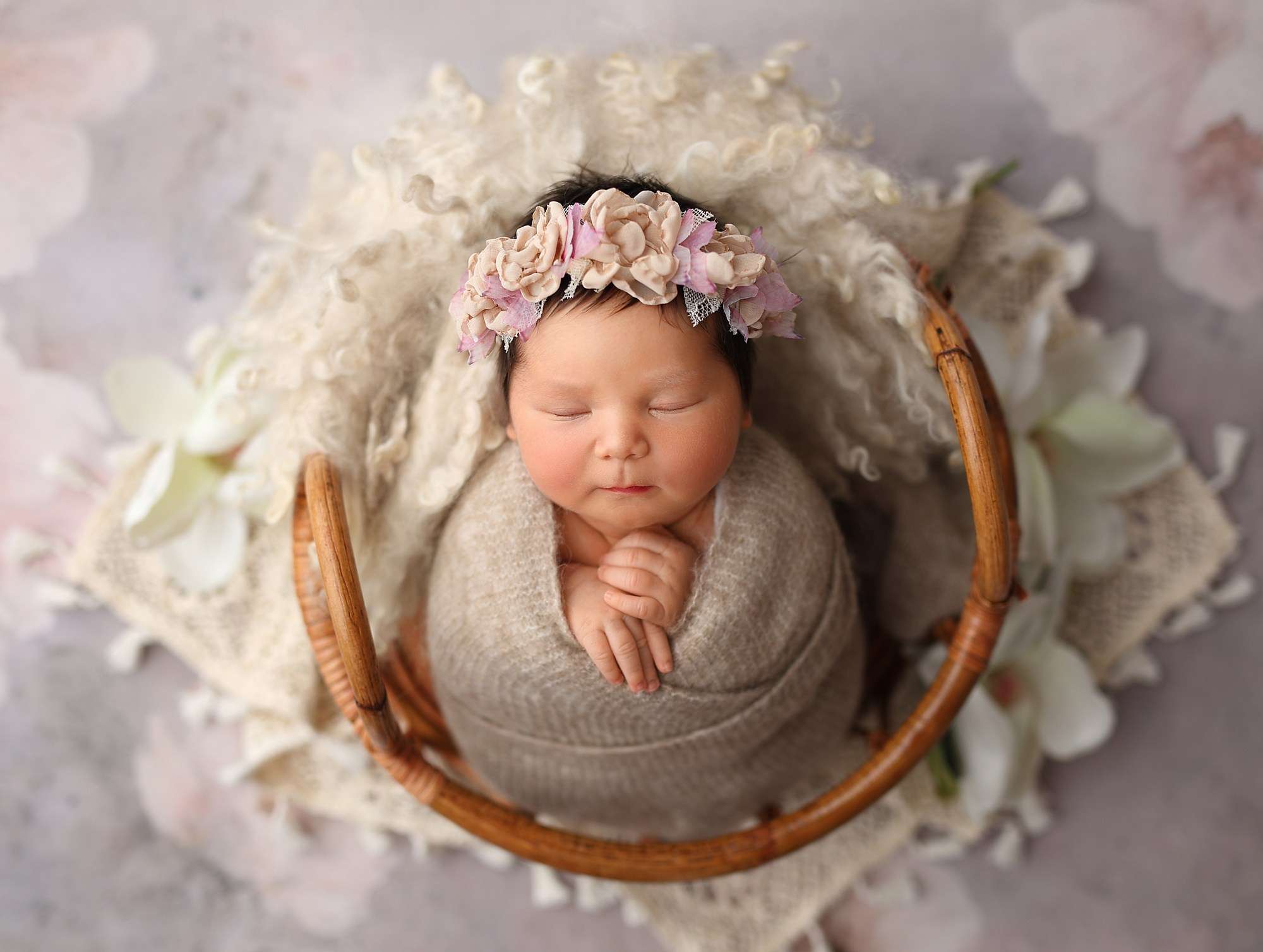 Newborn. Фотограф новорождённых в Казани Нейля Гильмутдинова ньюборн