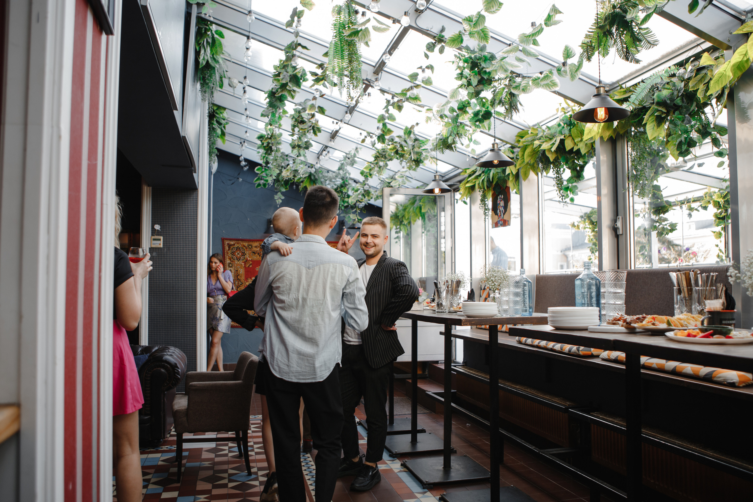 А нам надо в баре свадьбу. Свадебный и семейный фотограф Ижевск