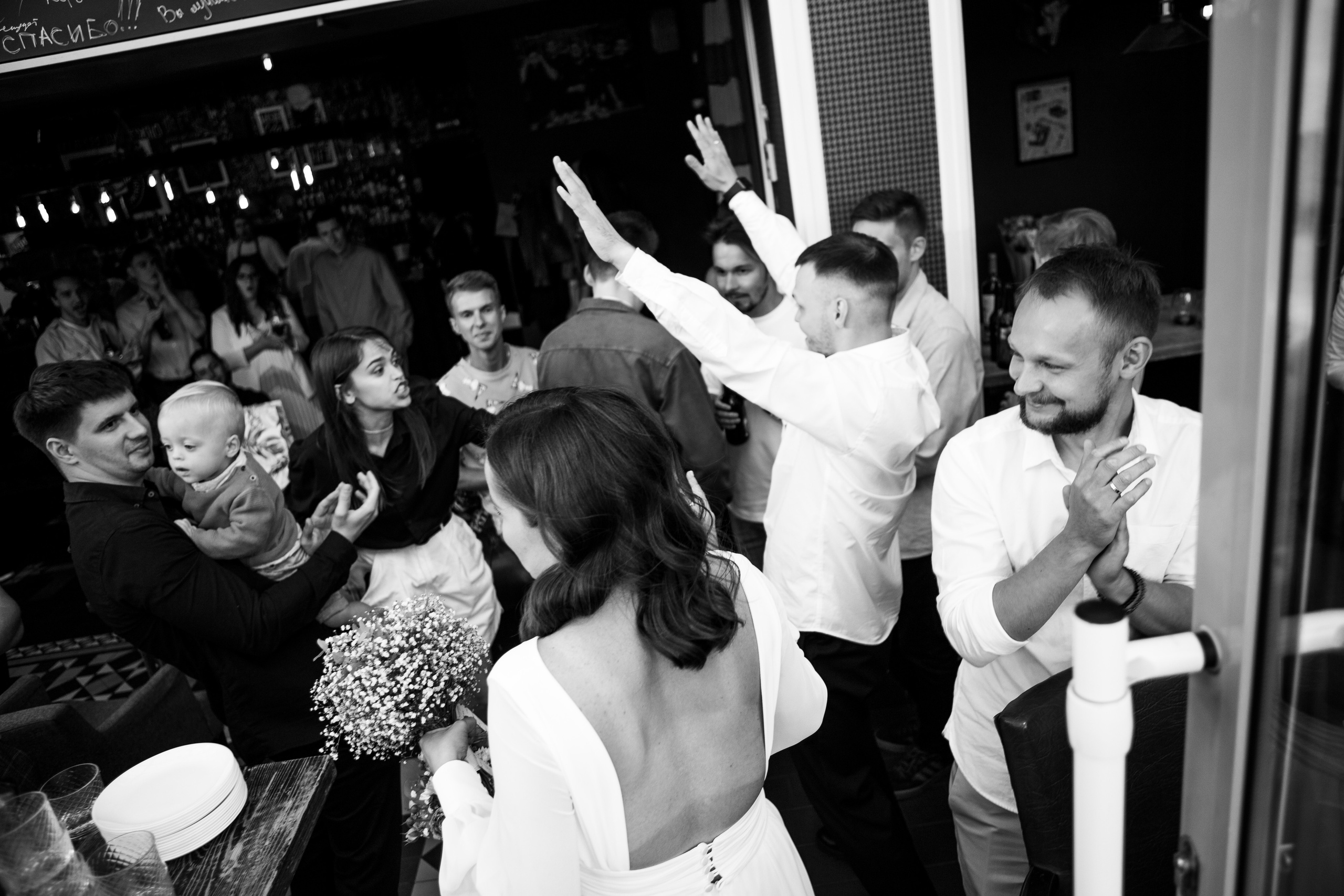 А нам надо в баре свадьбу. Свадебный и семейный фотограф Ижевск
