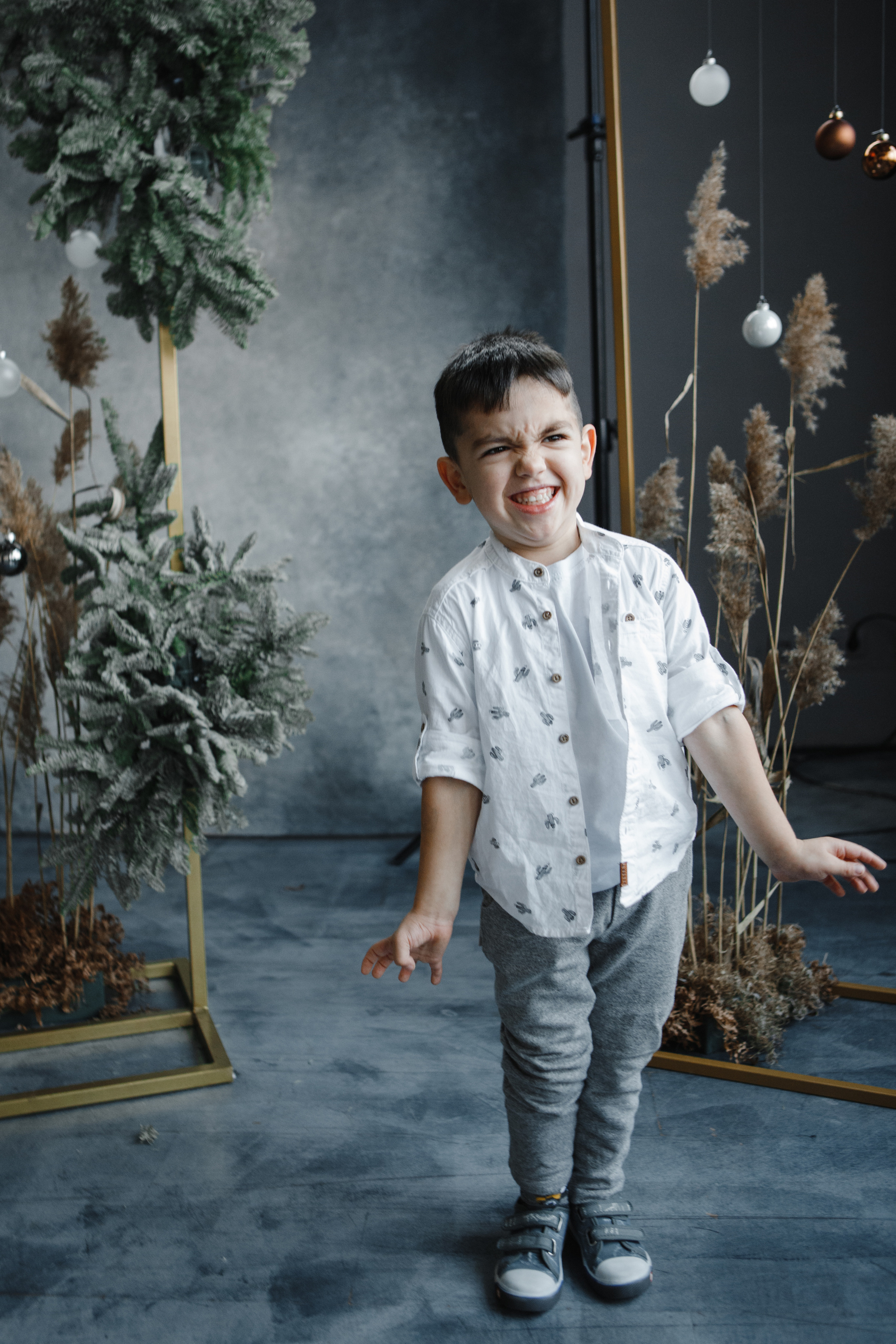 Михаил и мама с папой. Свадебный и семейный фотограф Ижевск