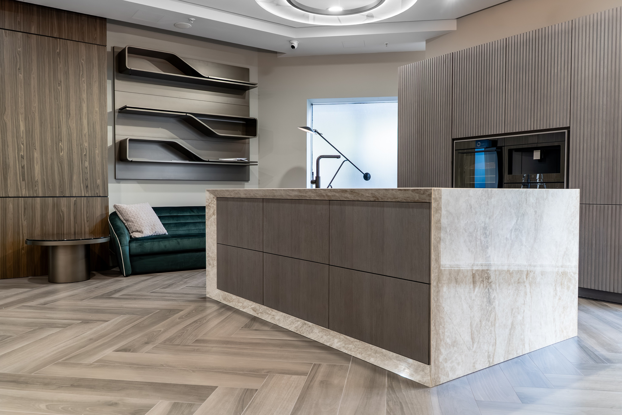 Шоурум WARENDORF. KUSTOV PRODUCTION — профессиональная фотосъёмка в Москве