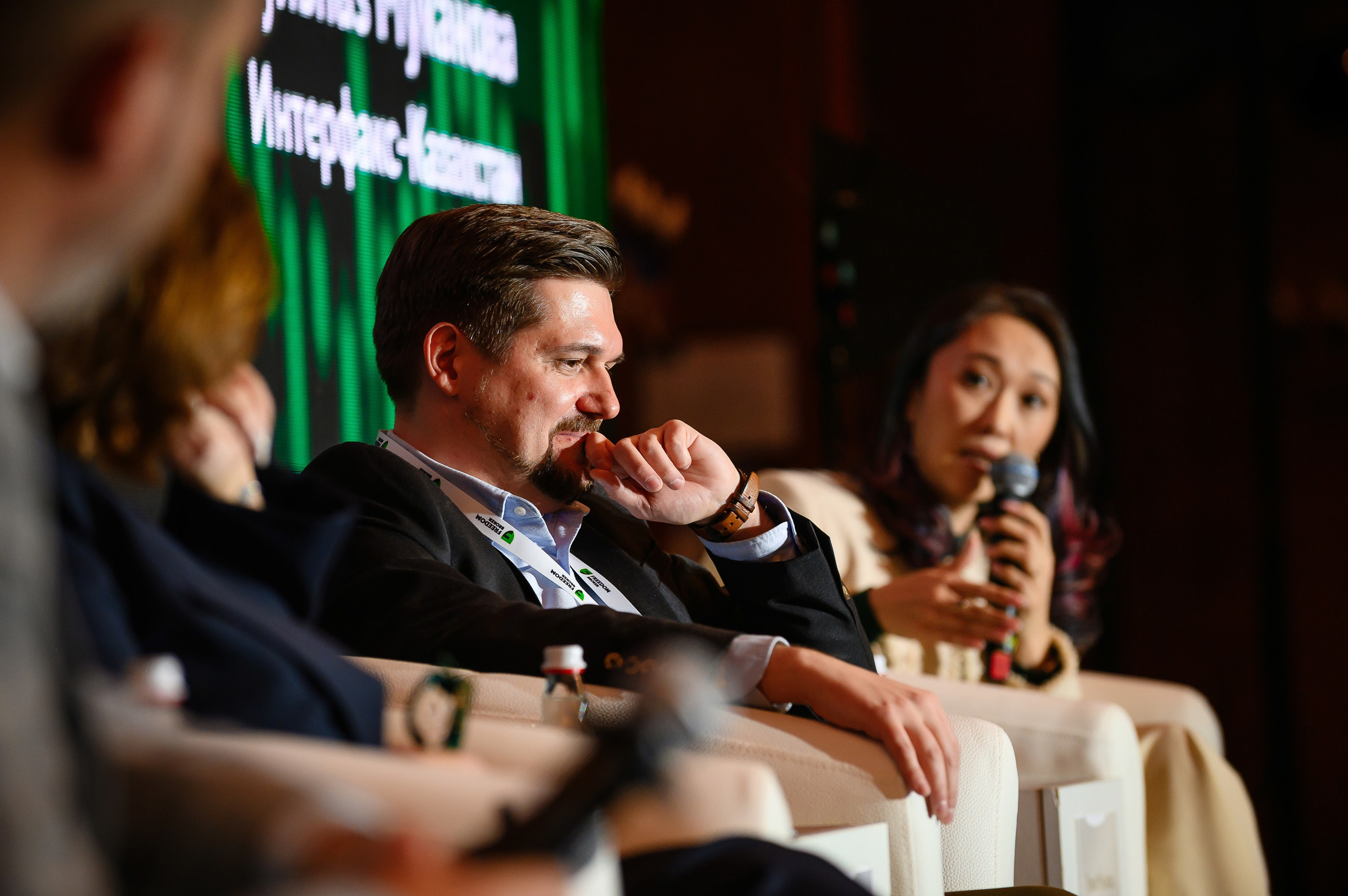 Финансовая карьера в эпоху ИИ. Freedom holding corp. Интерьерный и репортажный фотограф в Алматы