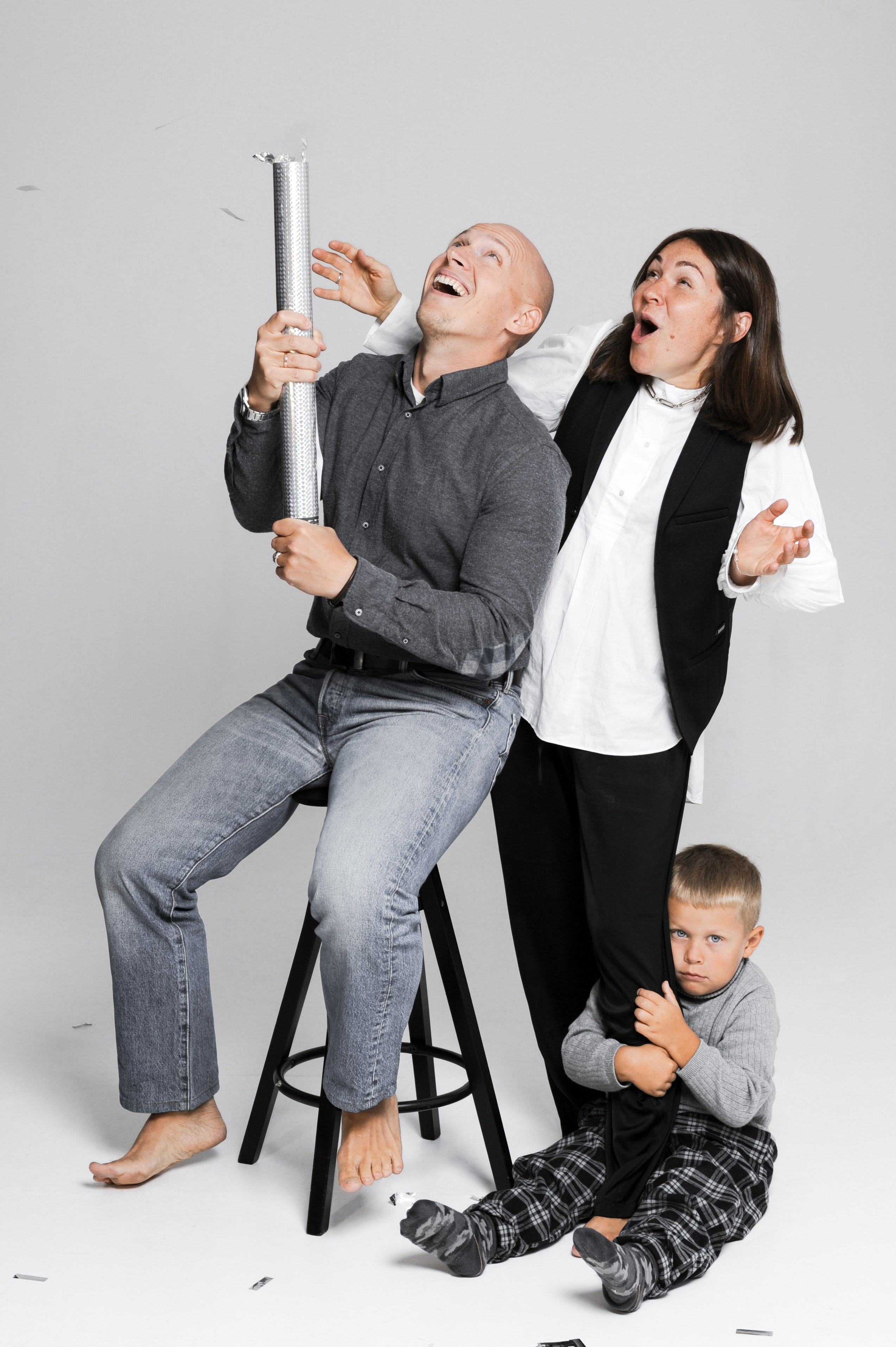 Минималистичная новогодняя семейная съемка. Фотограф в Екатеринбурге Артём Зайнетдинов