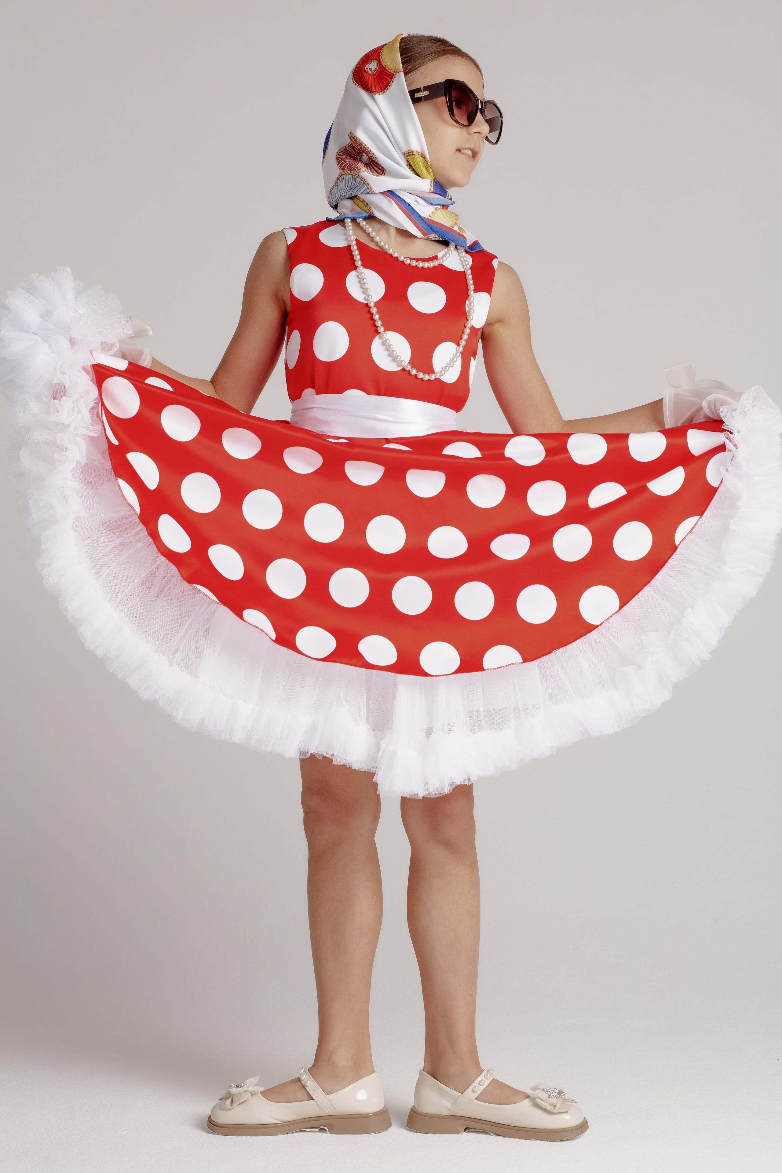 Французский стиль фотосессии для девочки.