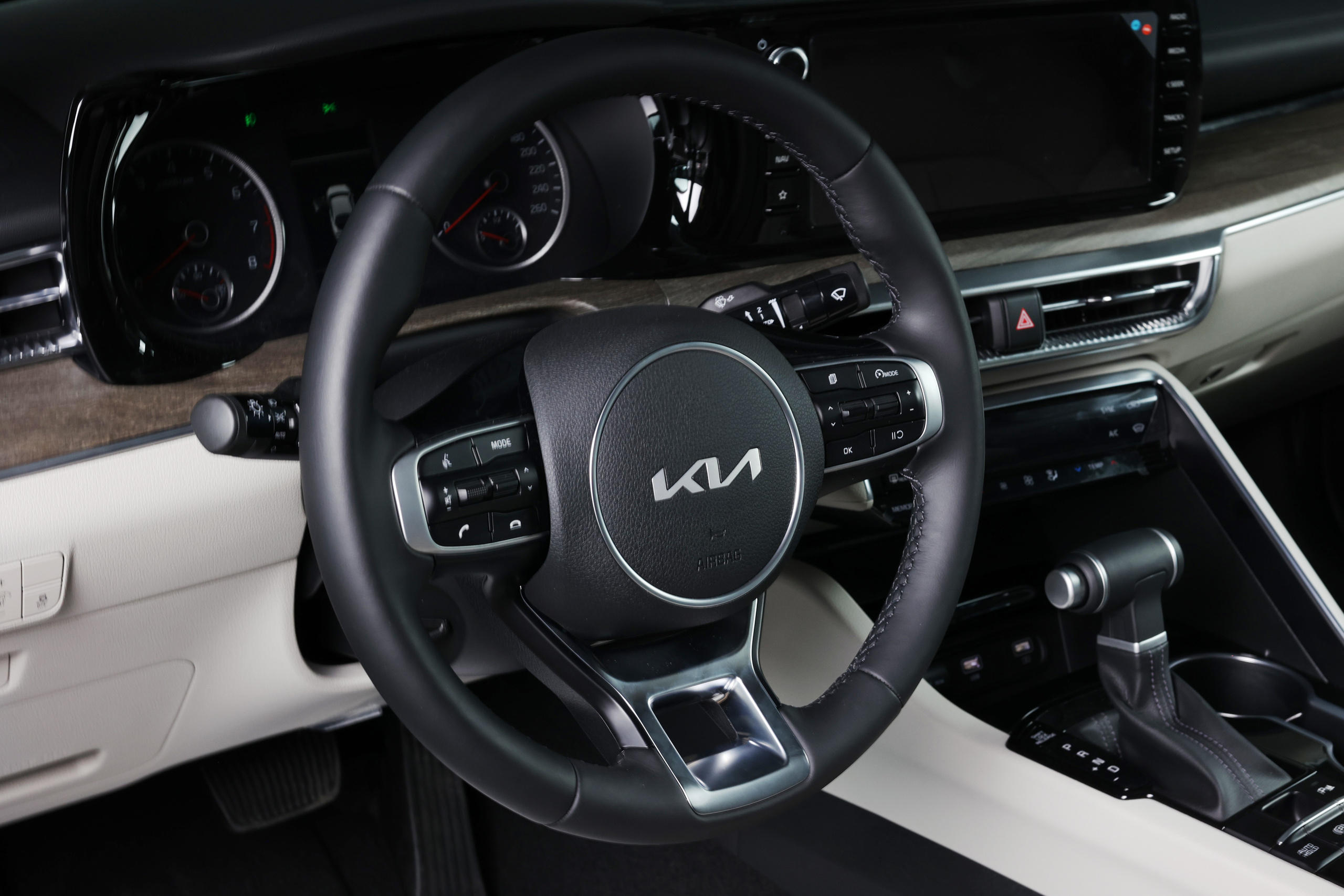 Авто. Fashion and advertising photographer