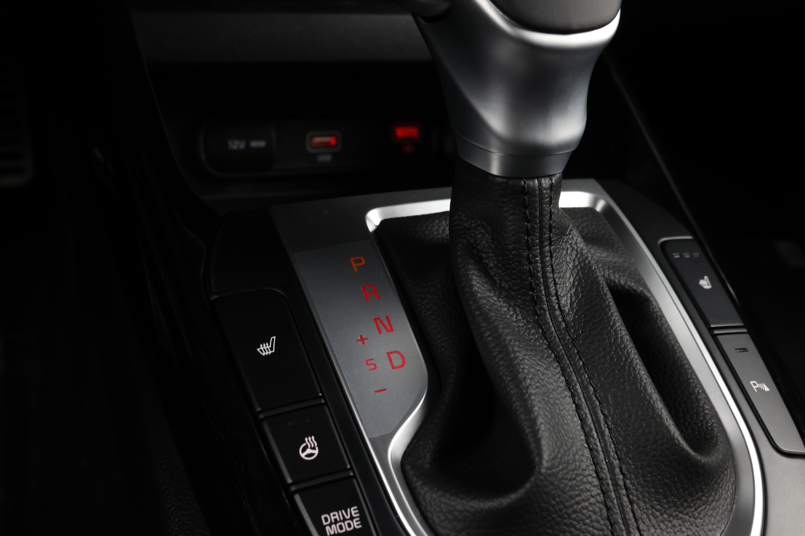 Авто. Fashion and advertising photographer