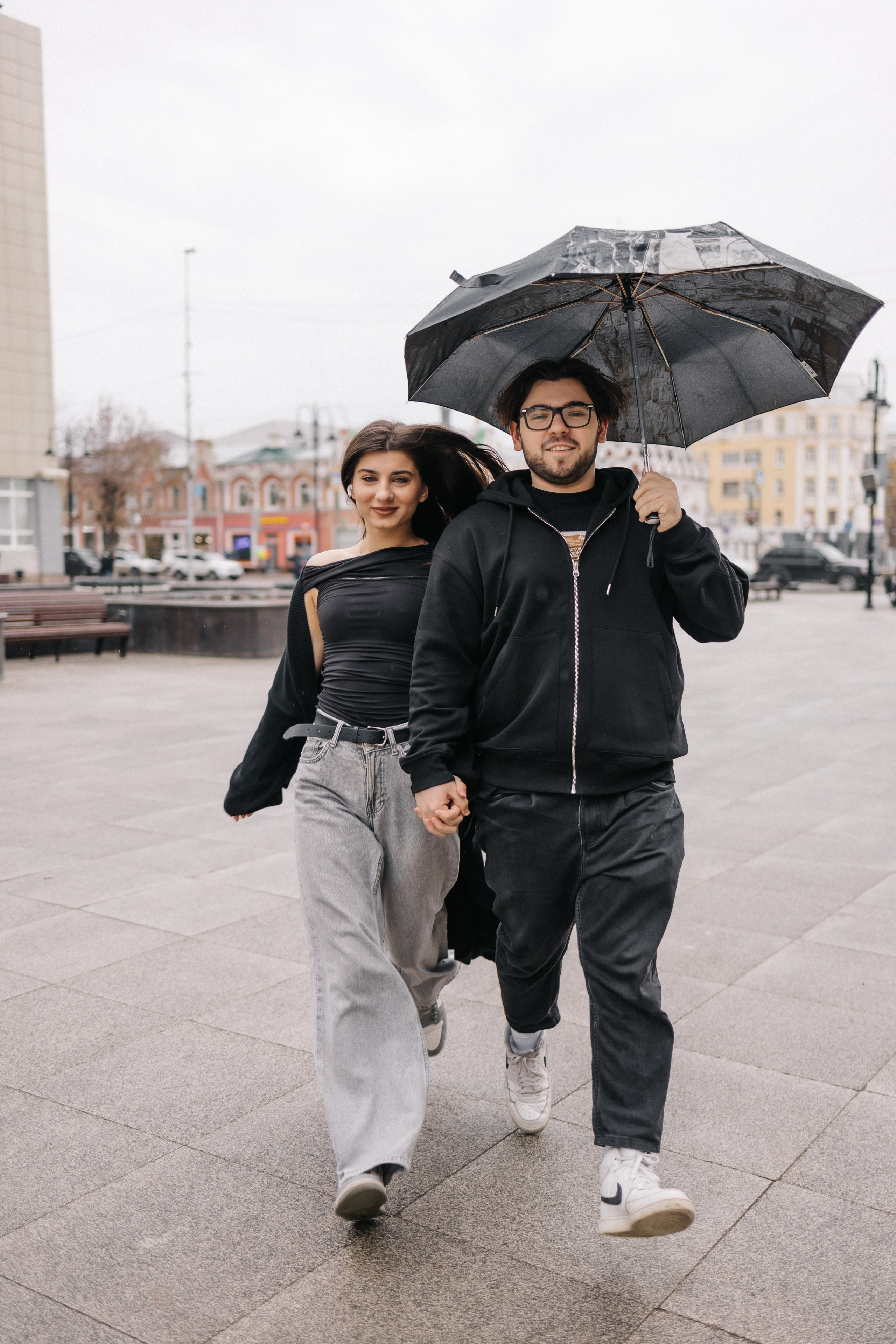 Прогулка под дождем. СЕМЕЙНЫЙ ФОТОГРАФ В САРАТОВЕ