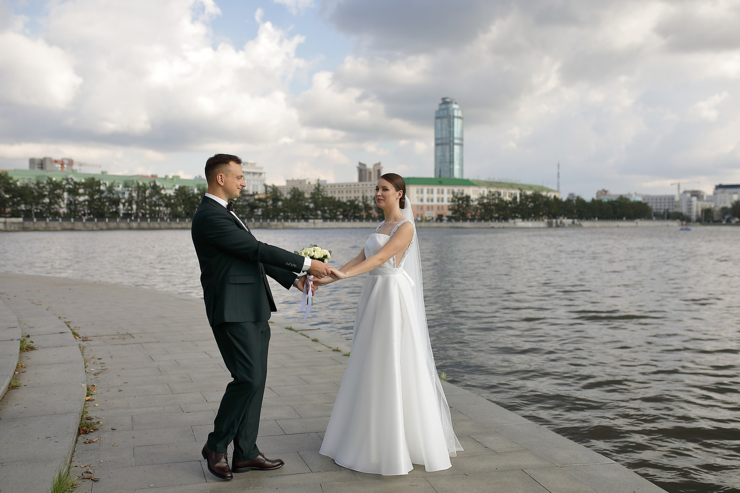Владимир и Виктория. Свадебный и семейный фотограф и видеограф в Екатеринбурге Полянские Тимур и Анастасия