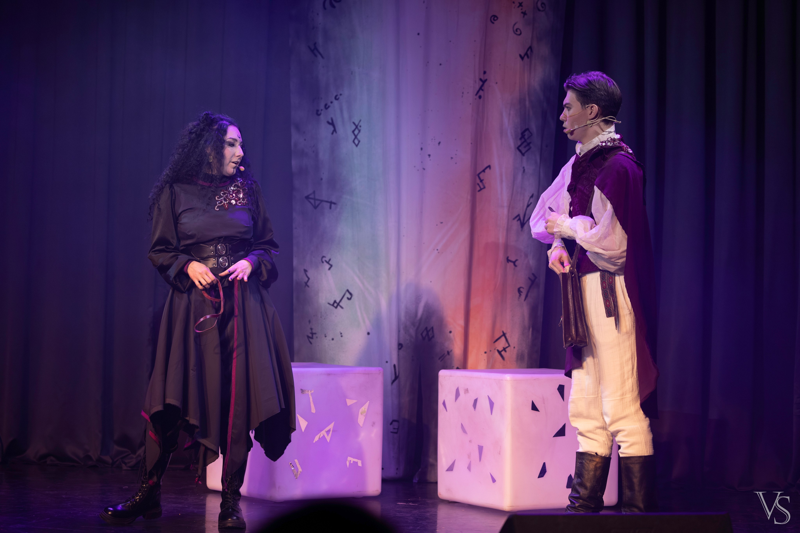 Книга стихий 25.01. Фотограф Виктор Степанов