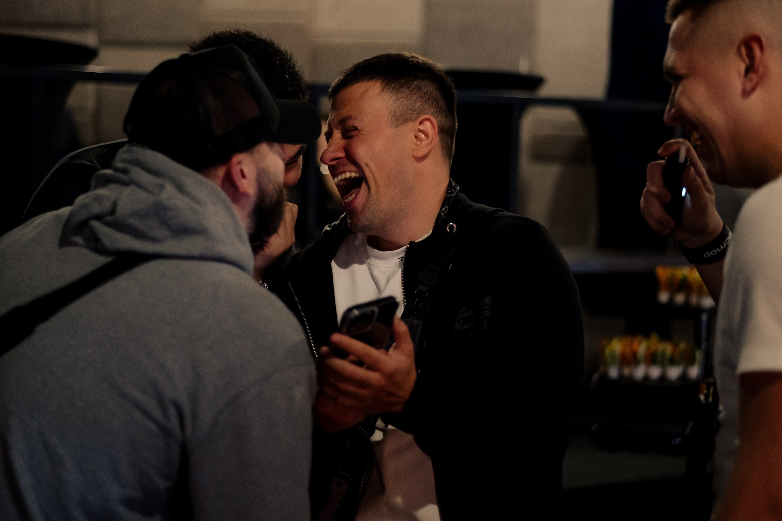 Манифестор. Фотограф в Москве. Антон S