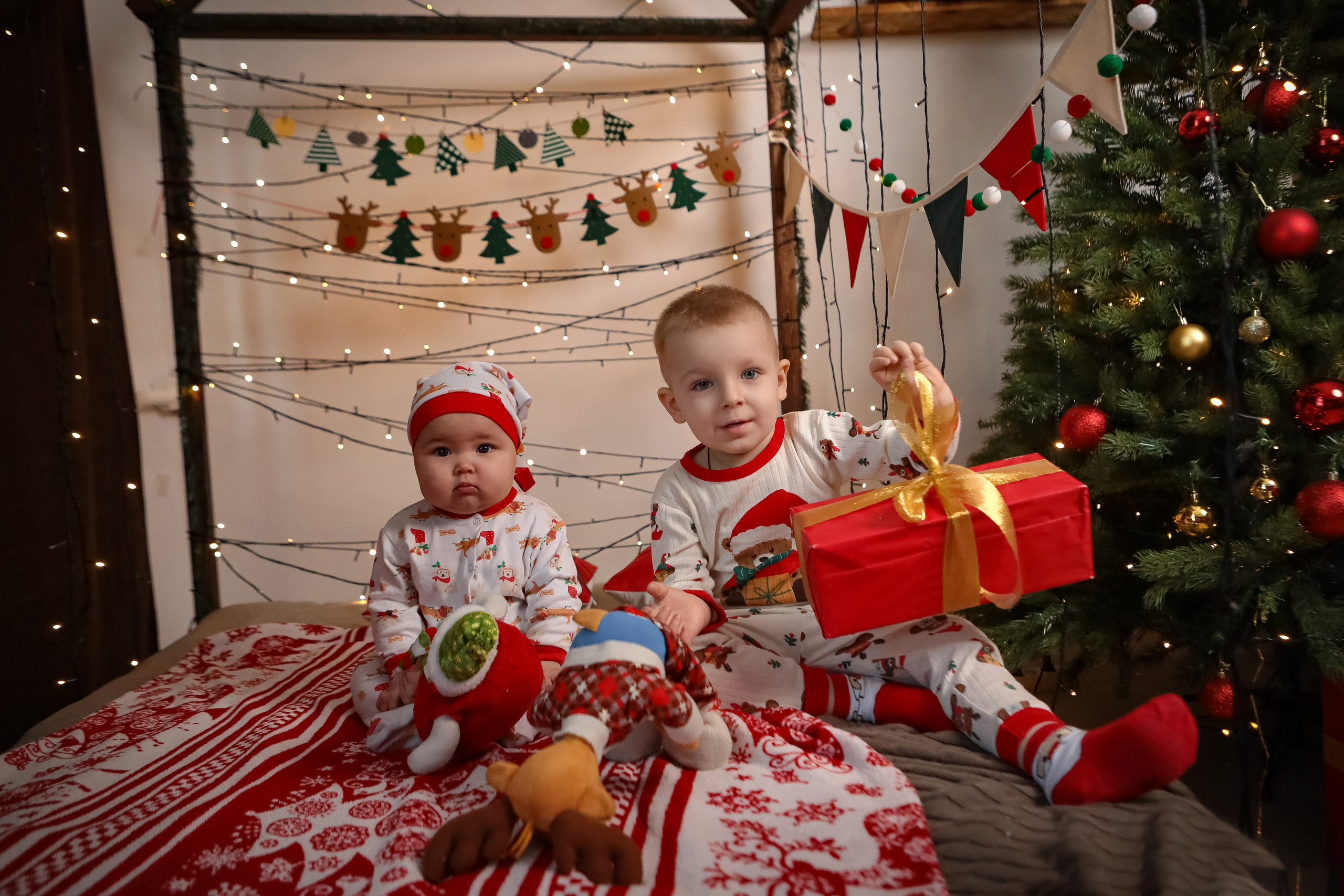 НОВОГОДНИЕ ФОТОСЕССИИ 2025-2026. Фотограф г. Хабаровск. Семейные и индивидуальные съёмки