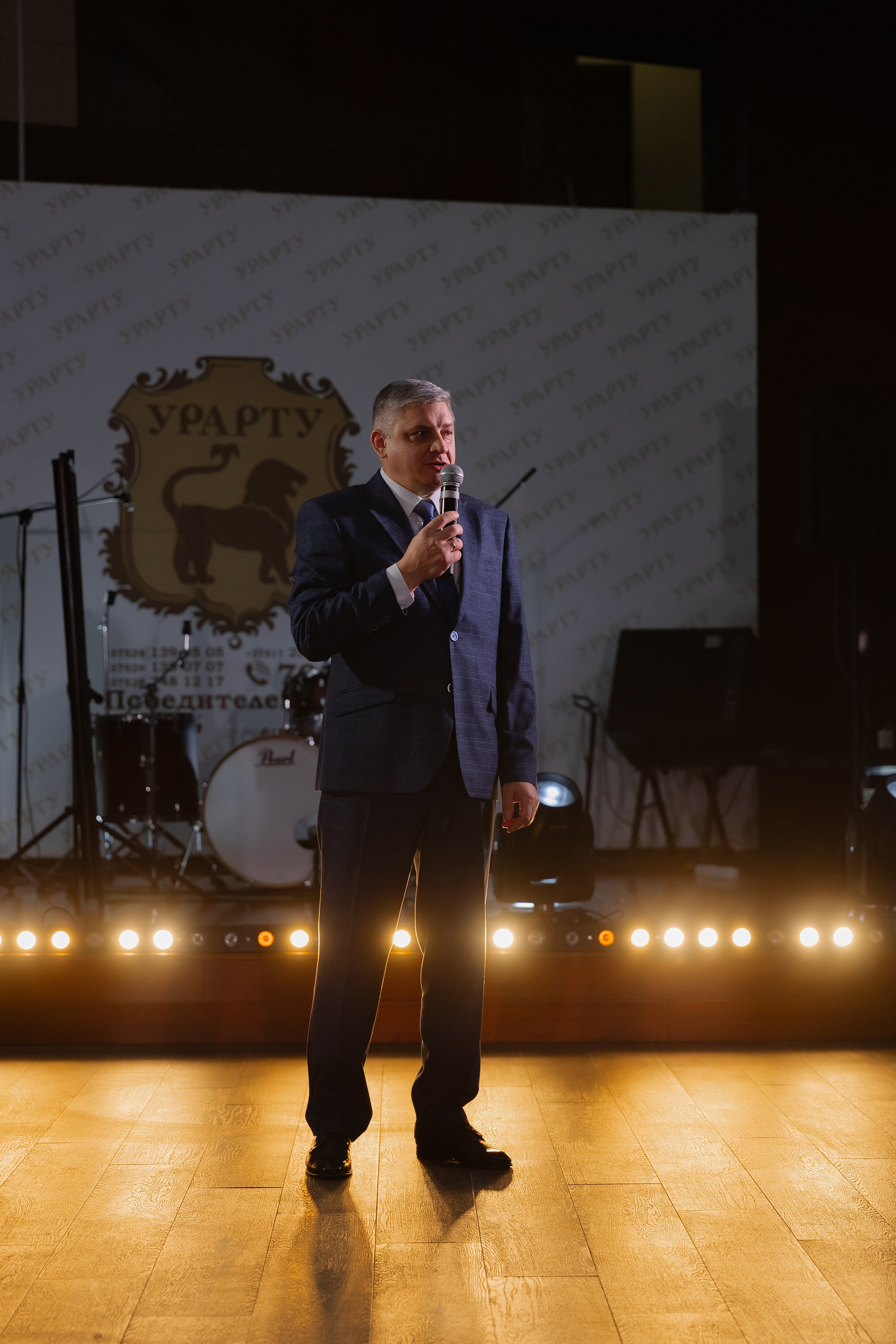 Корпоративная новогодняя фотосъемка для BELARUSBANK в Ресторане «Урарту». Свадебный фотограф в Минске/Беларуси Сергей Спиридонов