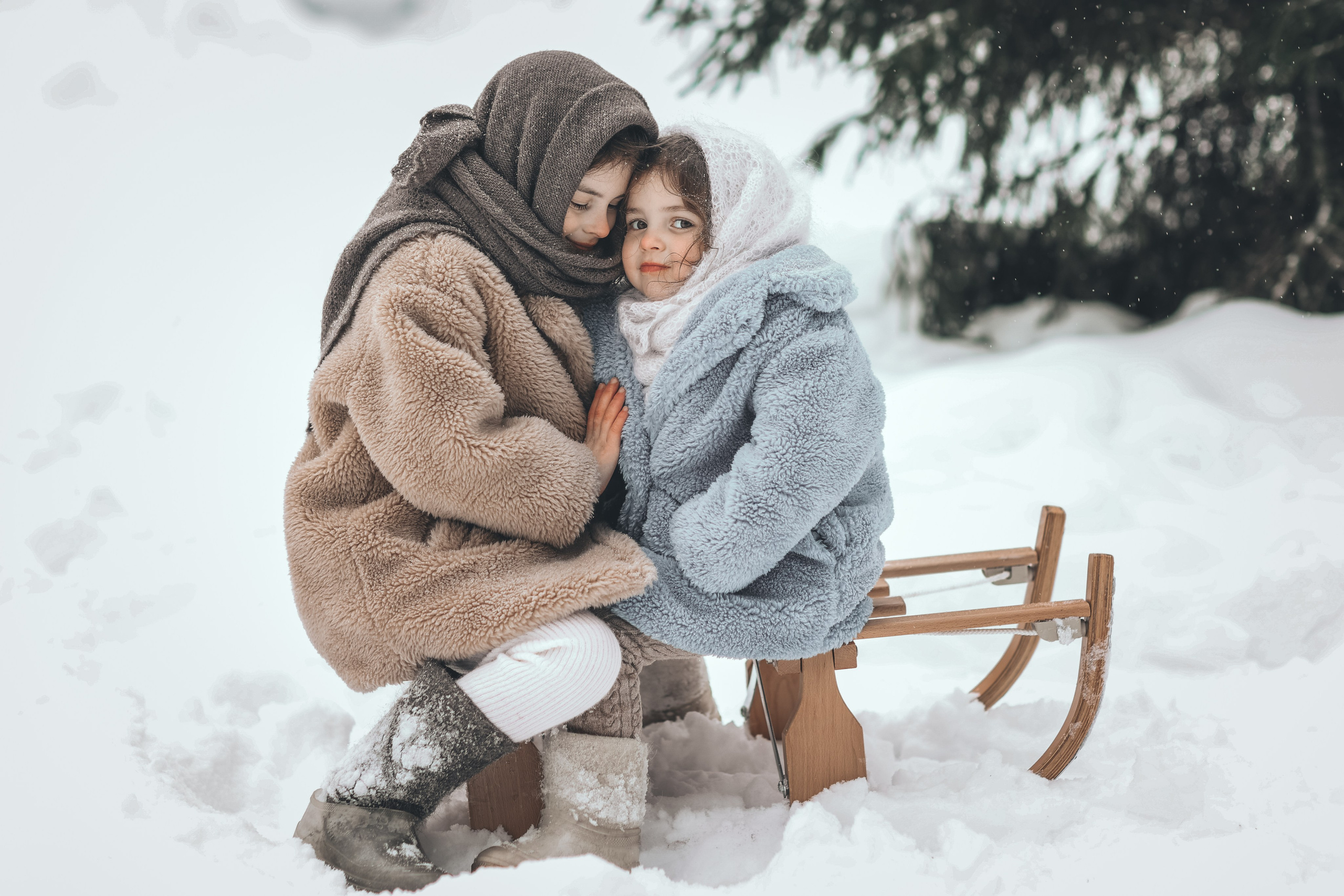 Зимняя уличная фотосессия большой дружной семьи в Истре. Профессиональный фотограф в Москве, Подмосковье