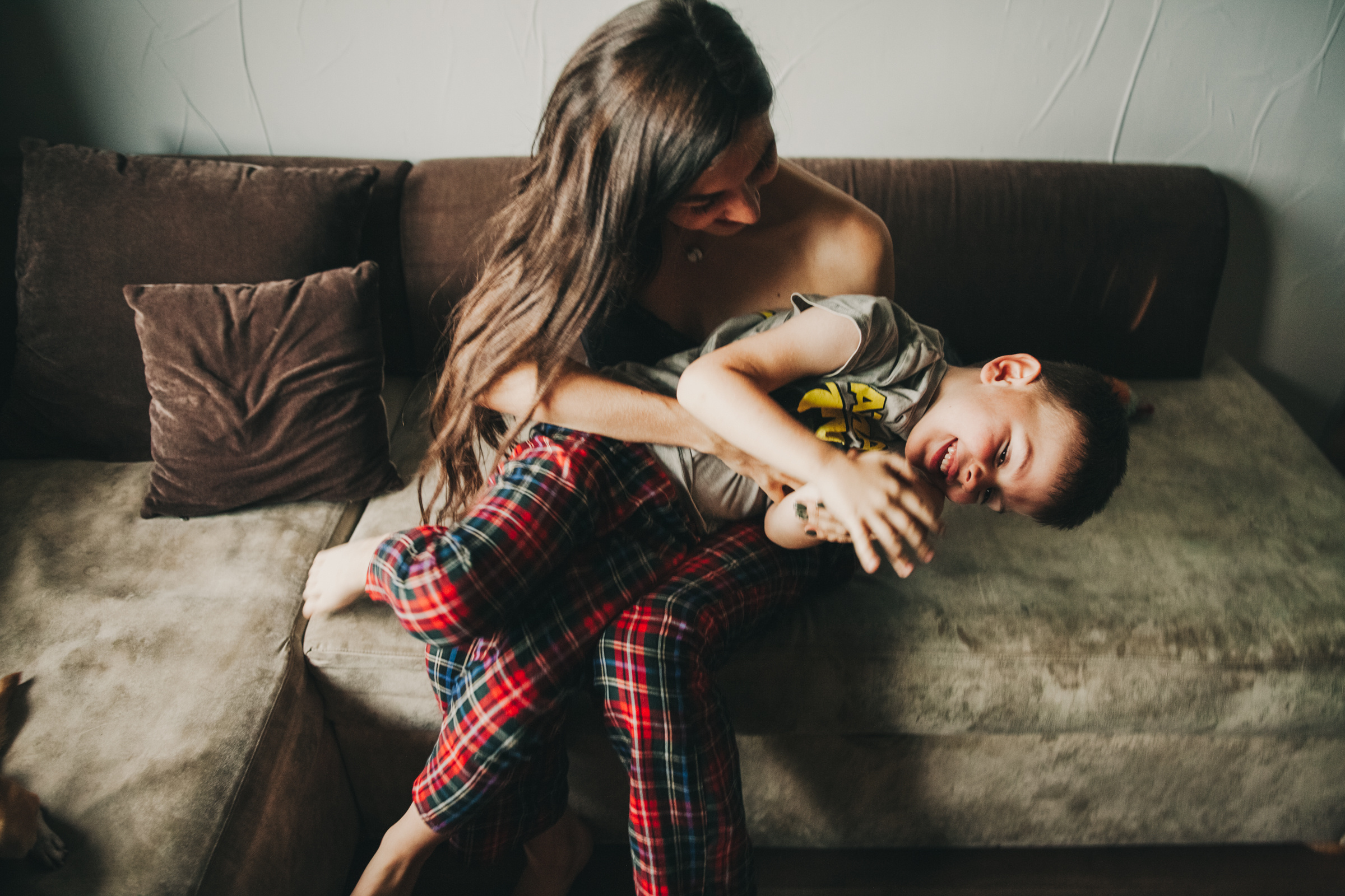 Даша, Даня, Боба. Фотоистория буднего дня. Семейный фотограф, фотограф родов, репортажей фотограф в Санкт-Петербу