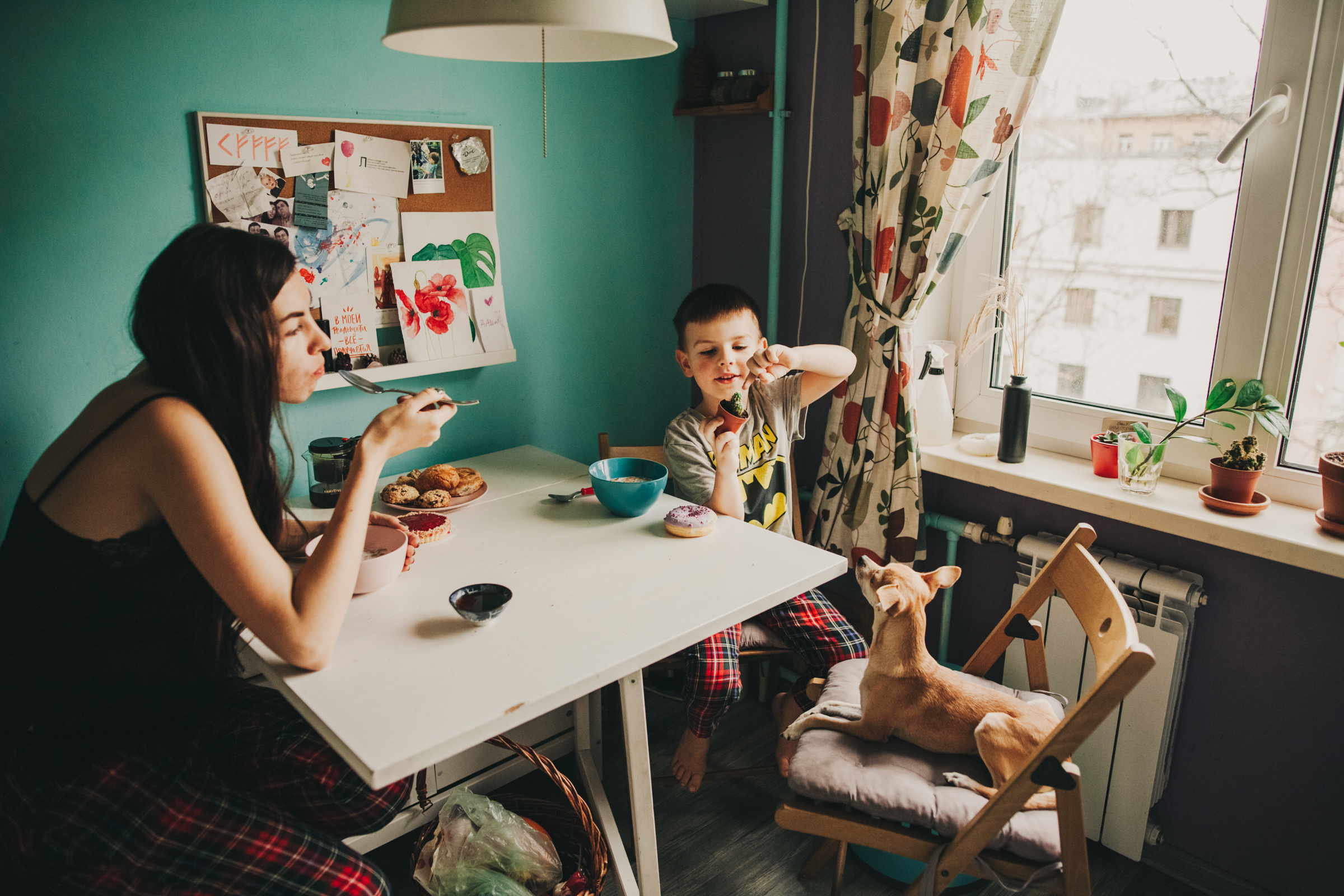 Даша, Даня, Боба. Фотоистория буднего дня. Семейный фотограф, фотограф родов, репортажей фотограф в Санкт-Петербу