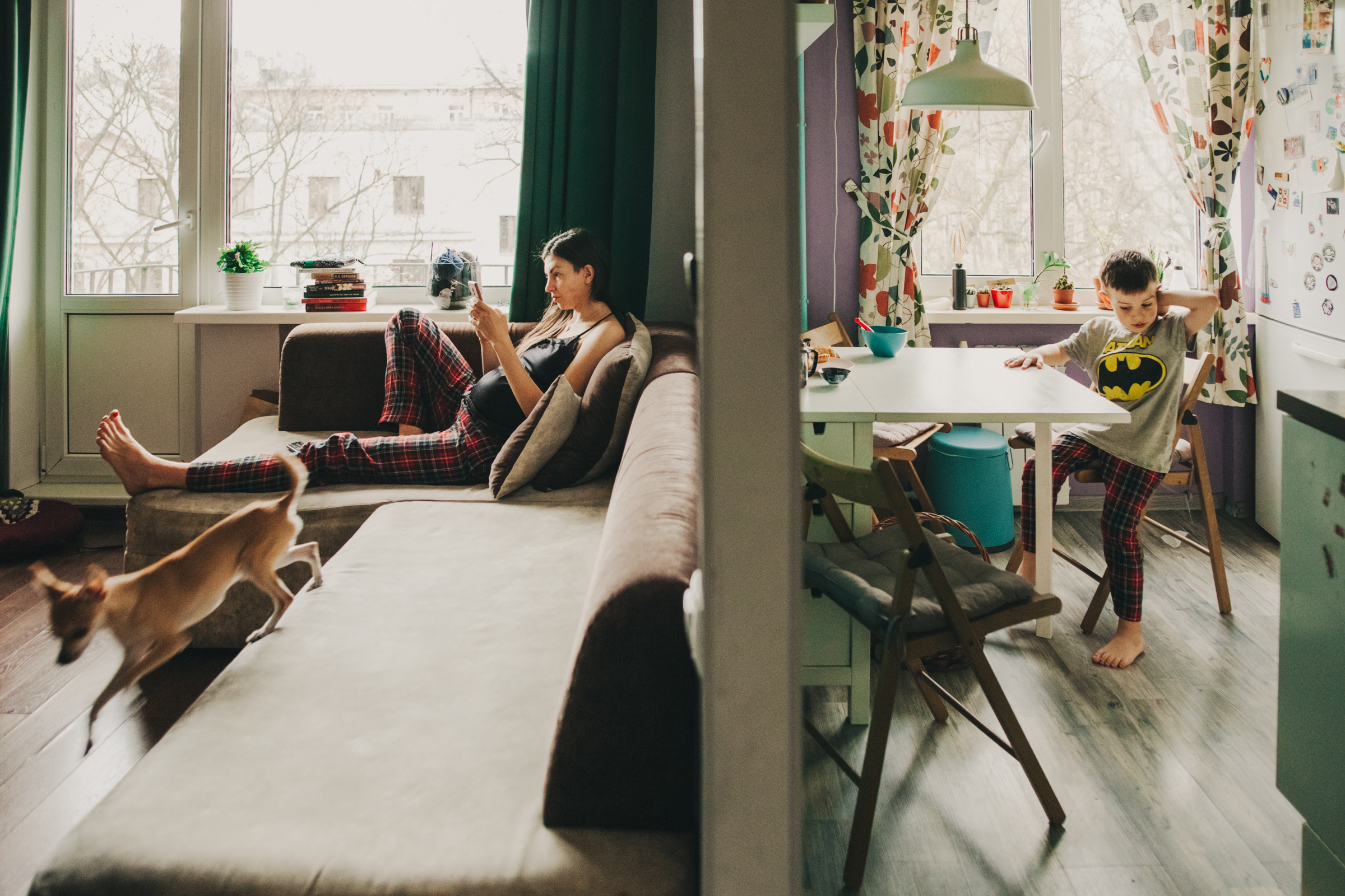 Даша, Даня, Боба. Фотоистория буднего дня. Семейный фотограф, фотограф родов, репортажей фотограф в Санкт-Петербу