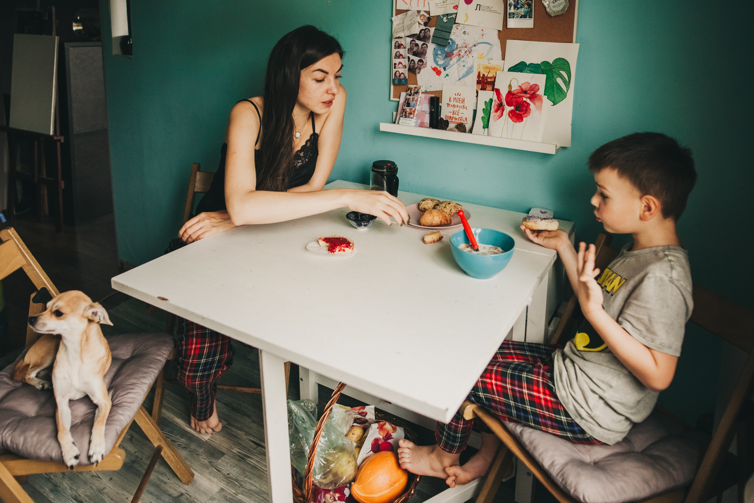Даша, Даня, Боба. Фотоистория буднего дня. Семейный фотограф, фотограф родов, репортажей фотограф в Санкт-Петербу
