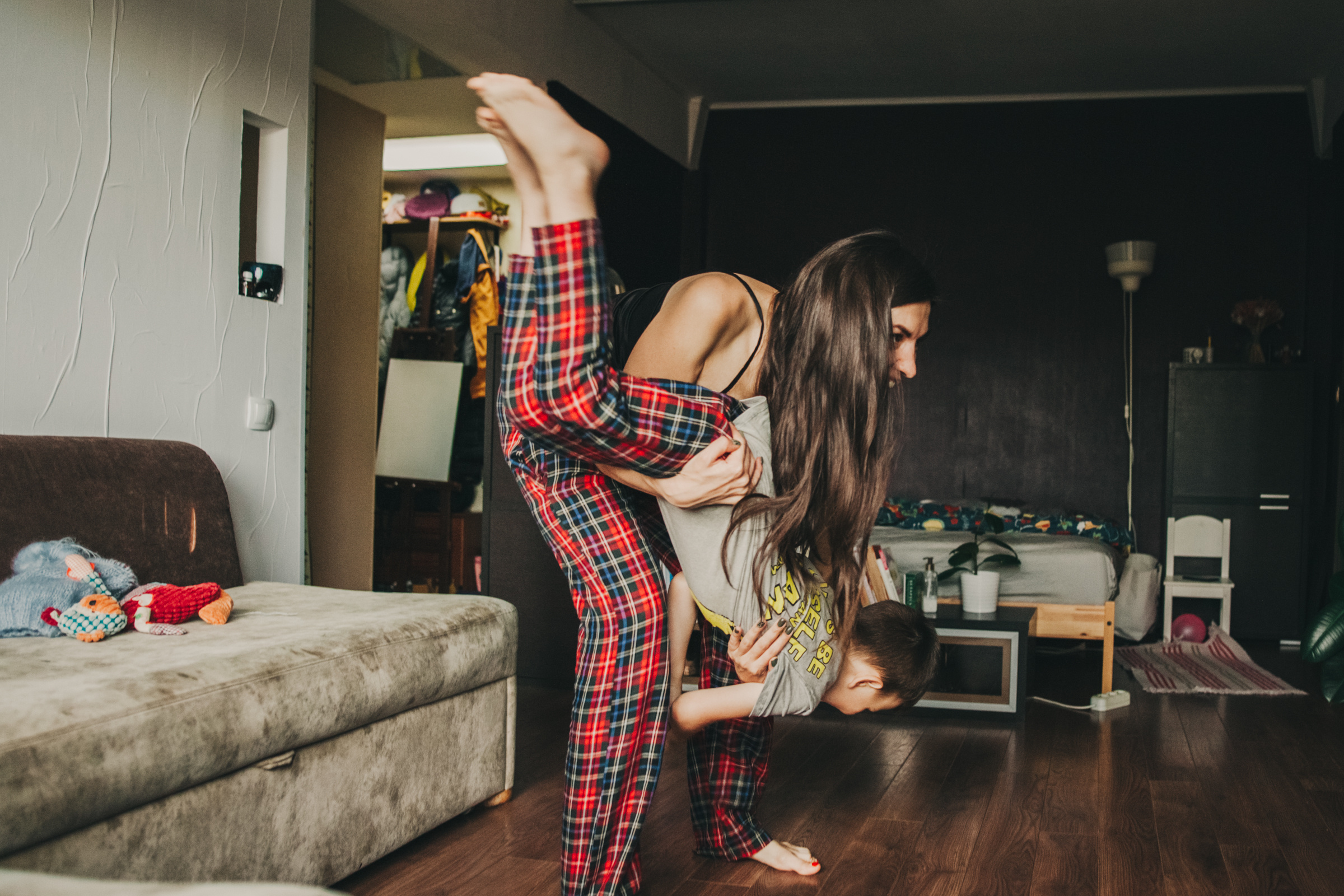 Даша, Даня, Боба. Фотоистория буднего дня. Семейный фотограф, фотограф родов, репортажей фотограф в Санкт-Петербу