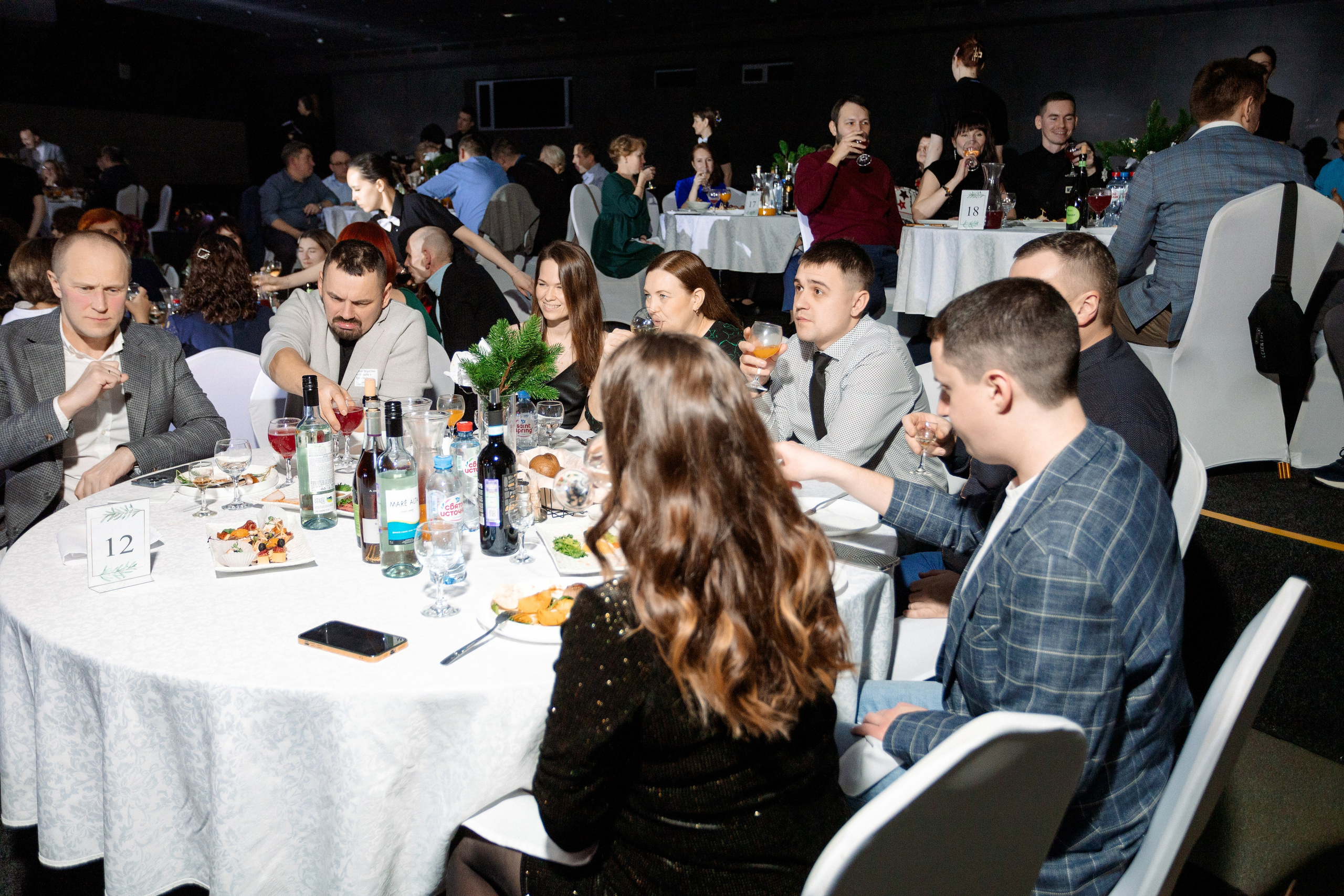 РЕПОРТАЖ: НОВЫЙ ГОД В ДК МЕТАЛЛУРГ. Профессиональный фотограф в Ижевске Леша Петров