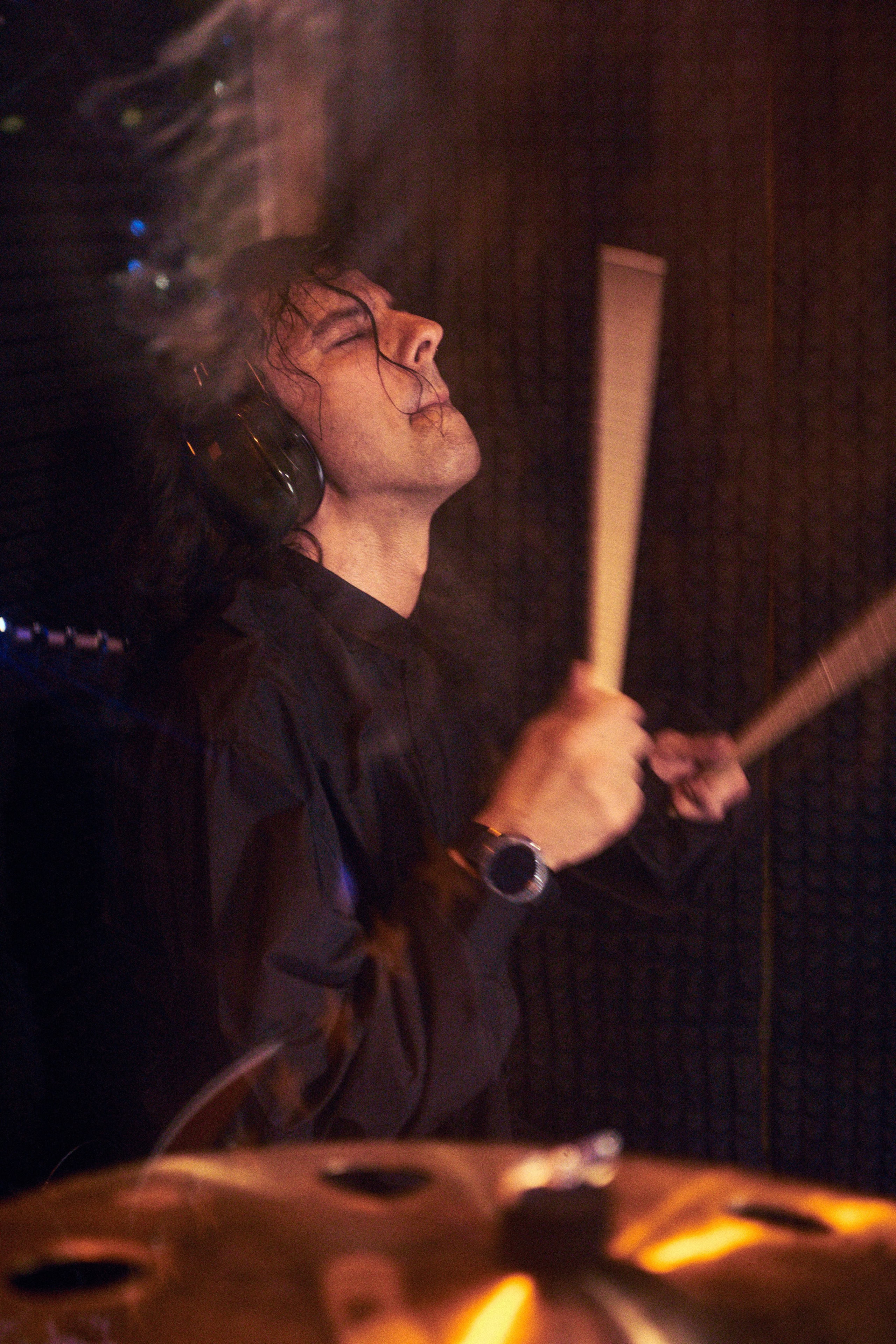 ГОЛОВА МУЭССЫ — КОНЦЕРТ 18-10-2025 В КИТАЙСКОМ ЛЕТЧИКЕ. Фотография для артистов