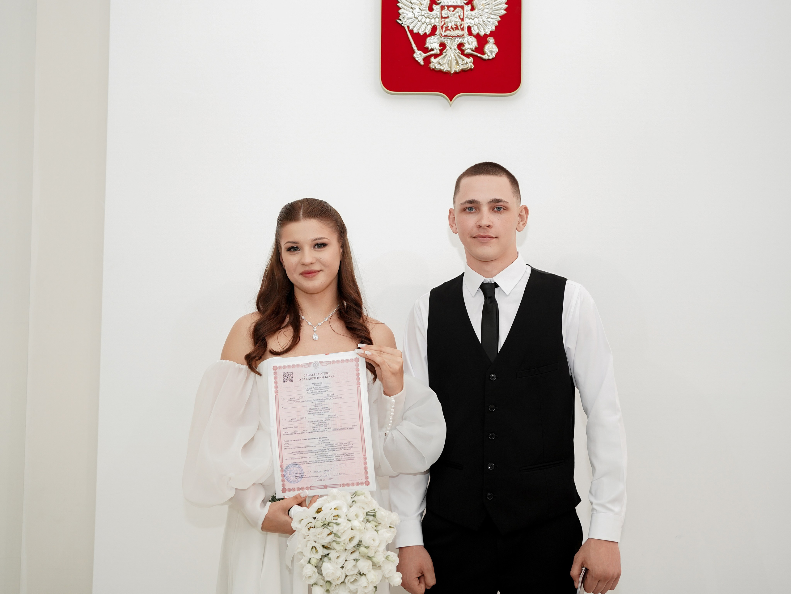 Свадебная фотосессия в Пролетарском ЗАГСе. Свадебный фотограф в Ростове-на-Дону. Таинство Крещения и Венчания, семейные фотосессии. Алёна Чёботова