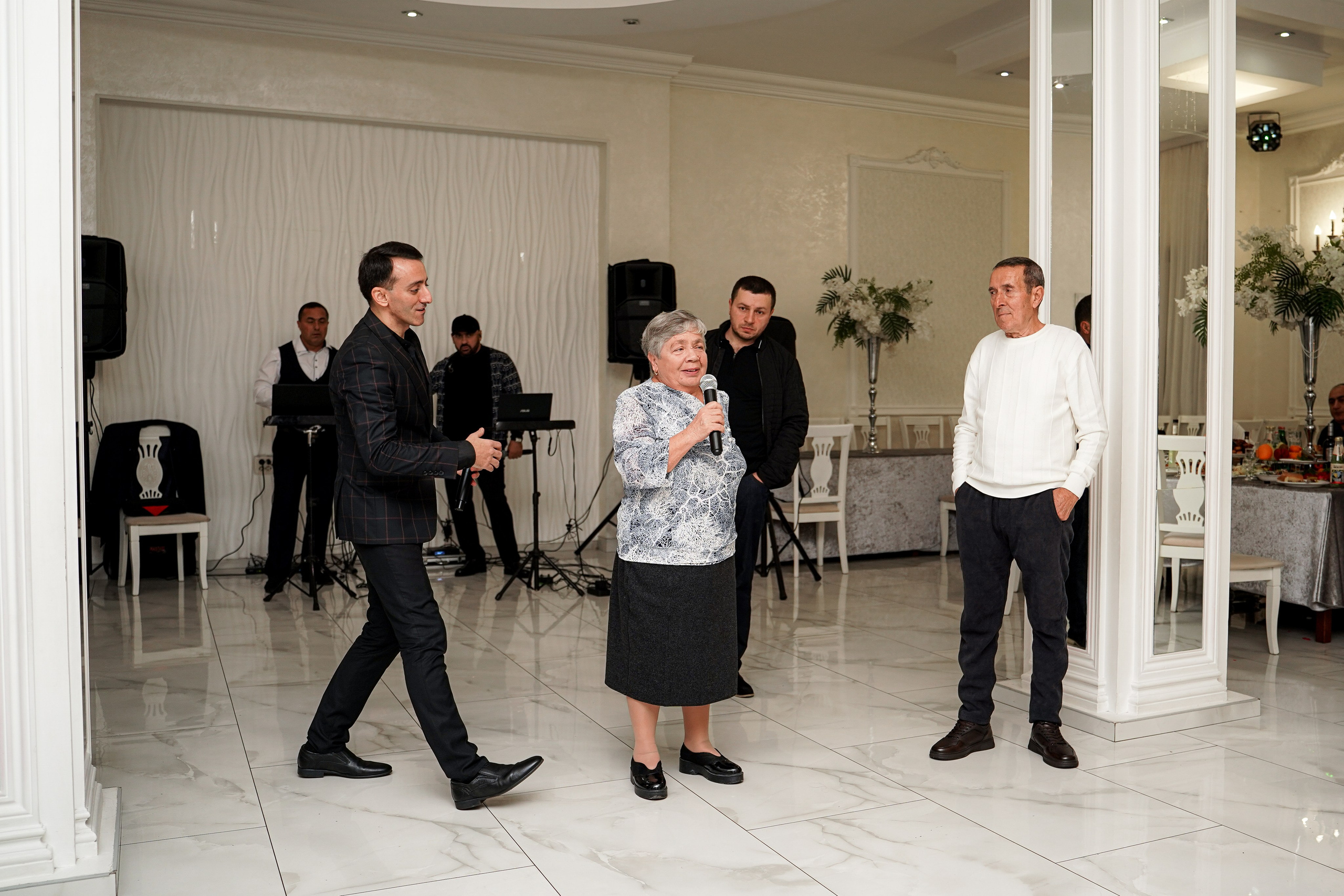 Сватовство. Свадебный фотограф в Ростове-на-Дону. Таинство Крещения и Венчания, семейные фотосессии. Алёна Чёботова