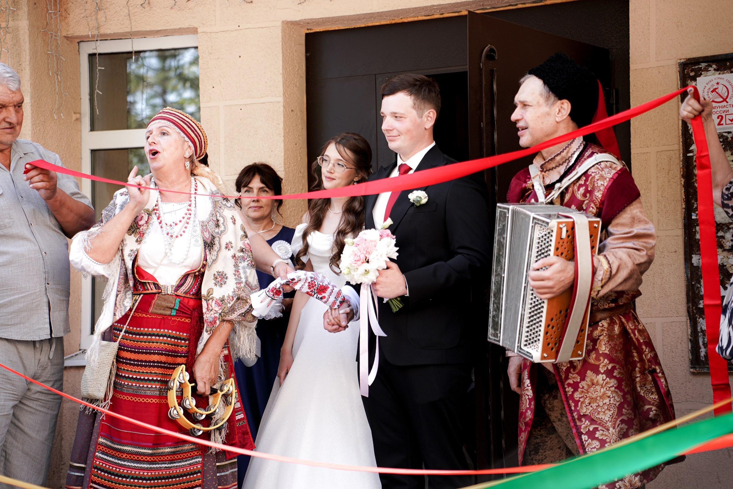 Свадьба «Полный день. Premium». Даниил и Алёна. Фотосессия в Ростове-на-Дону. Свадебный фотограф в Ростове-на-Дону. Таинство Крещения и Венчания, семейные фотосессии. Алёна Чёботова