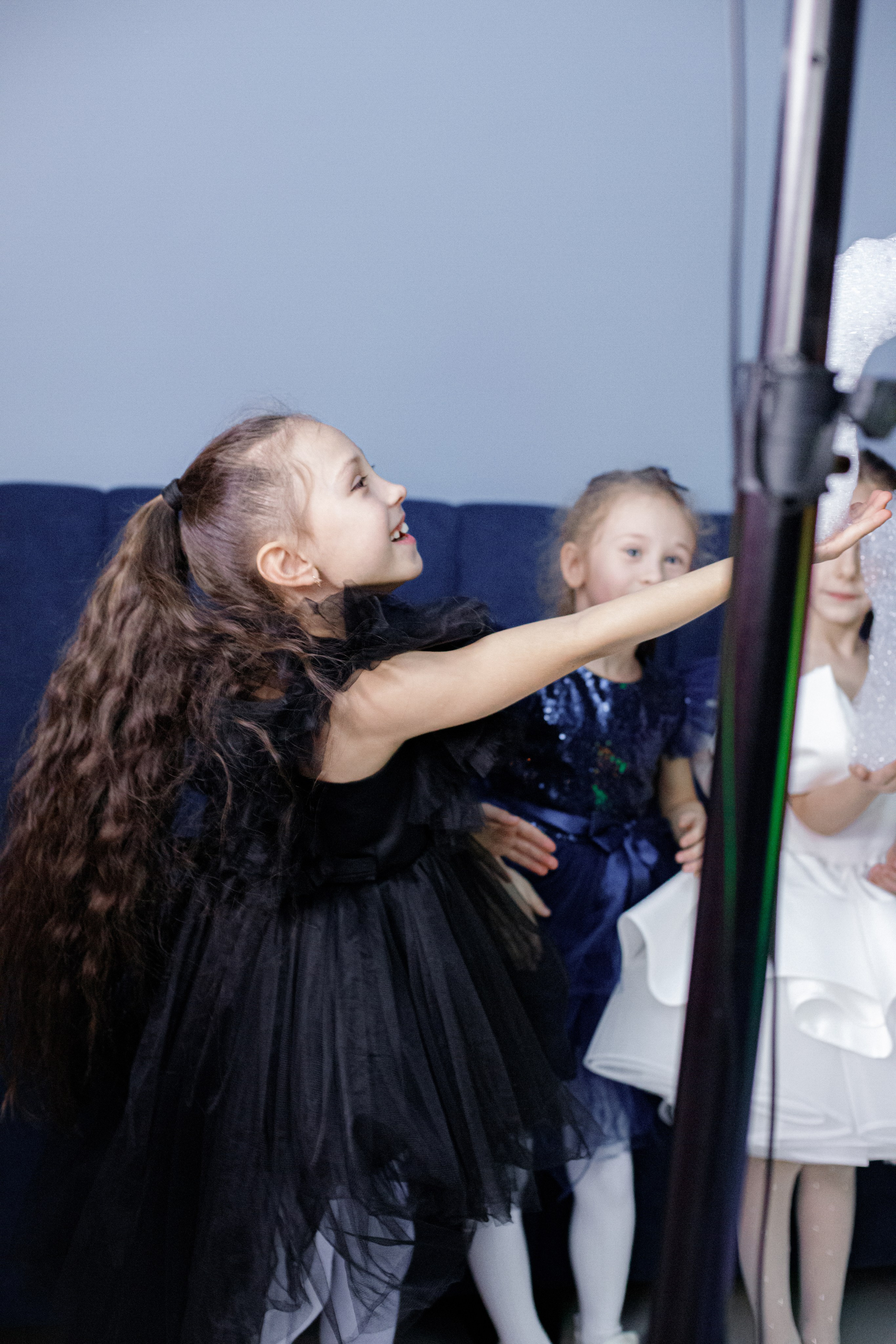 ASIA'S BIRTHDAY PARTY. Photokarish