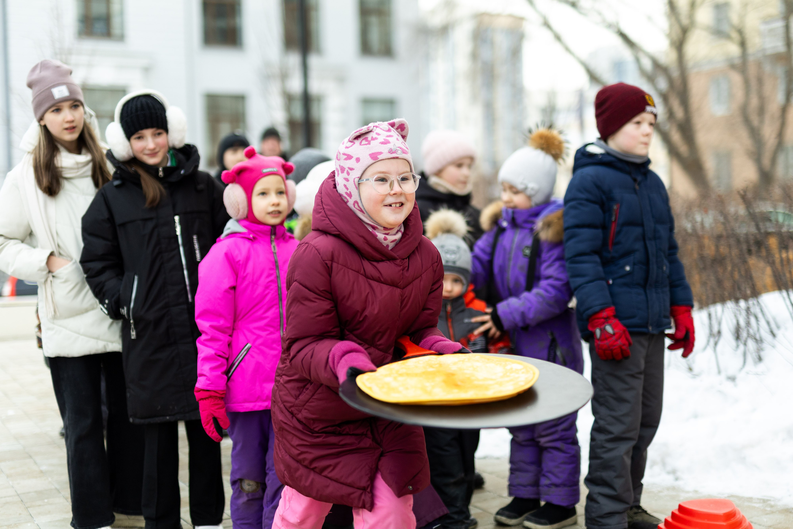 Масленица у «Брусники» на Некрасова. Фотограф Родион Нарудинов