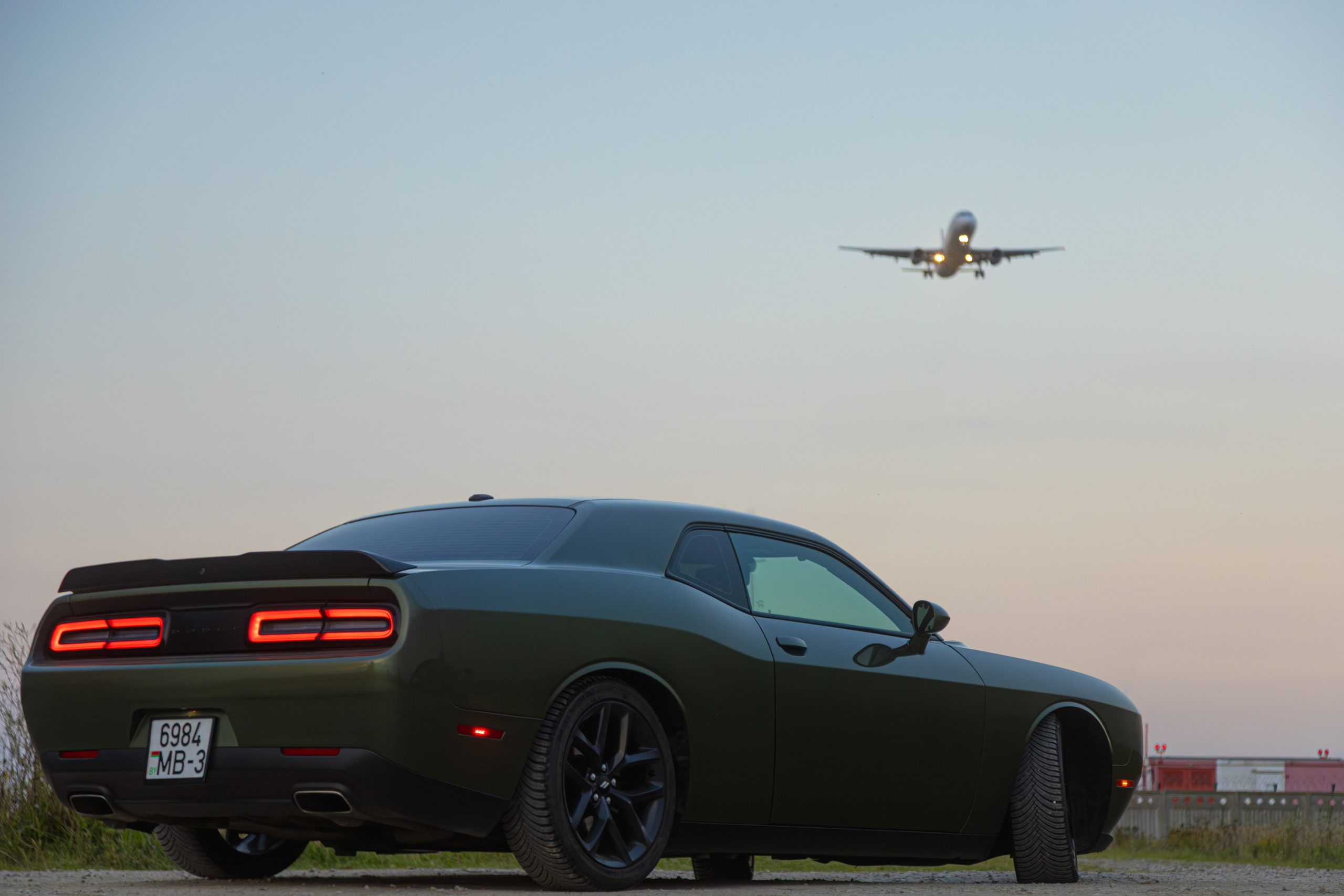 Partner Rent — Dodge Challenger. — Digital Noise —