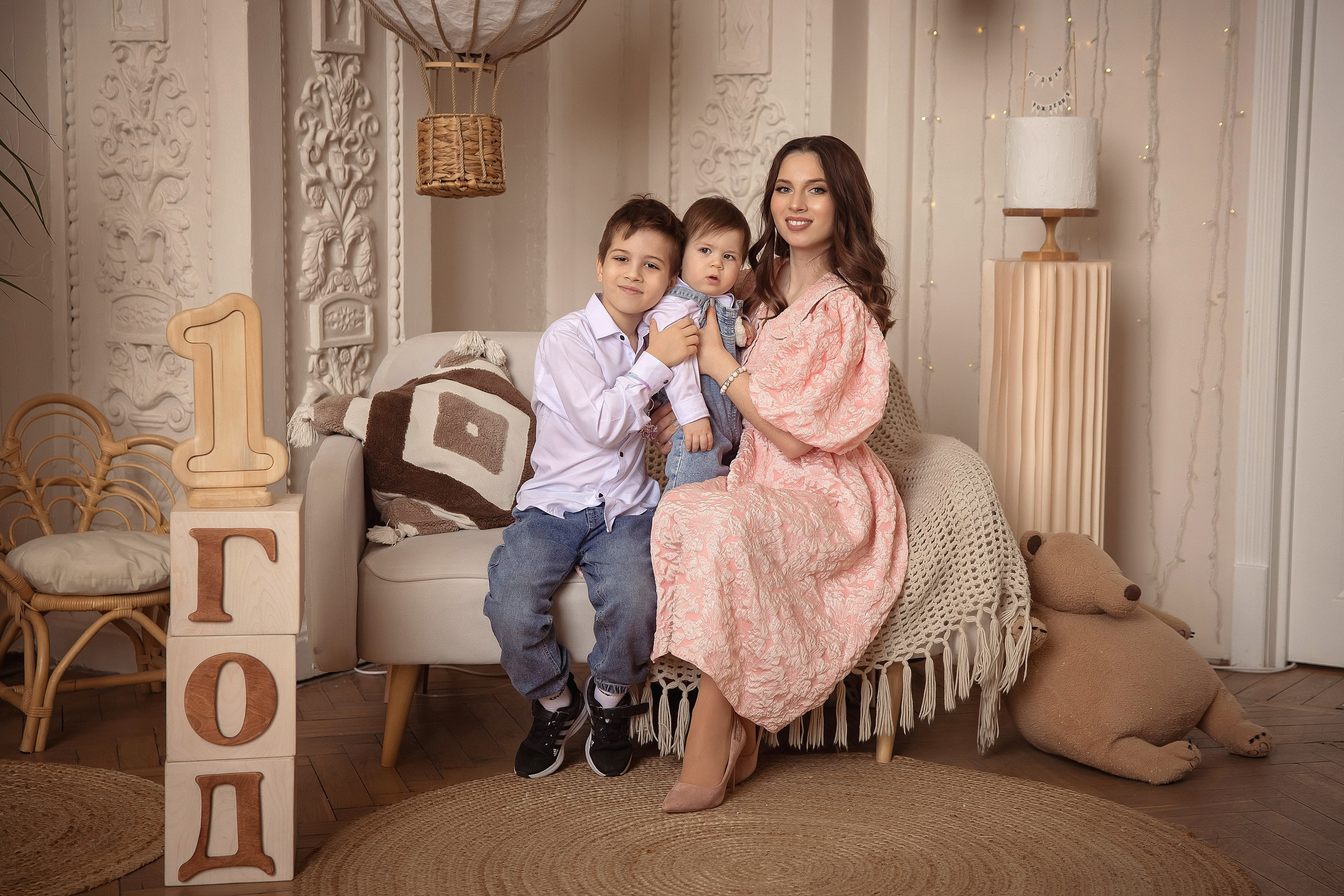 Вячеслав 1 годик. Фотограф на крещение и венчание