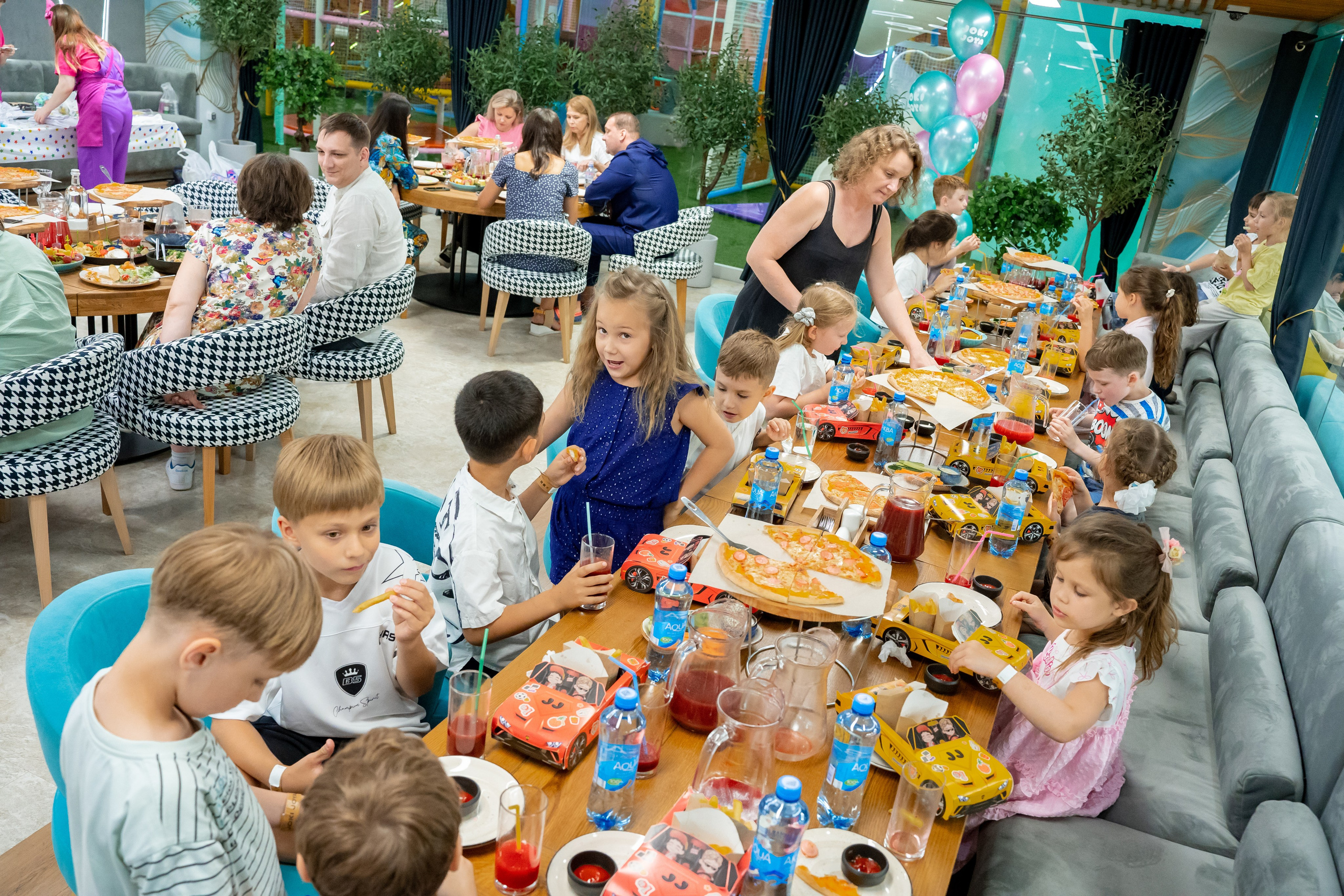 Выпускной Пиццерия. Фотограф Казакова Анастасия