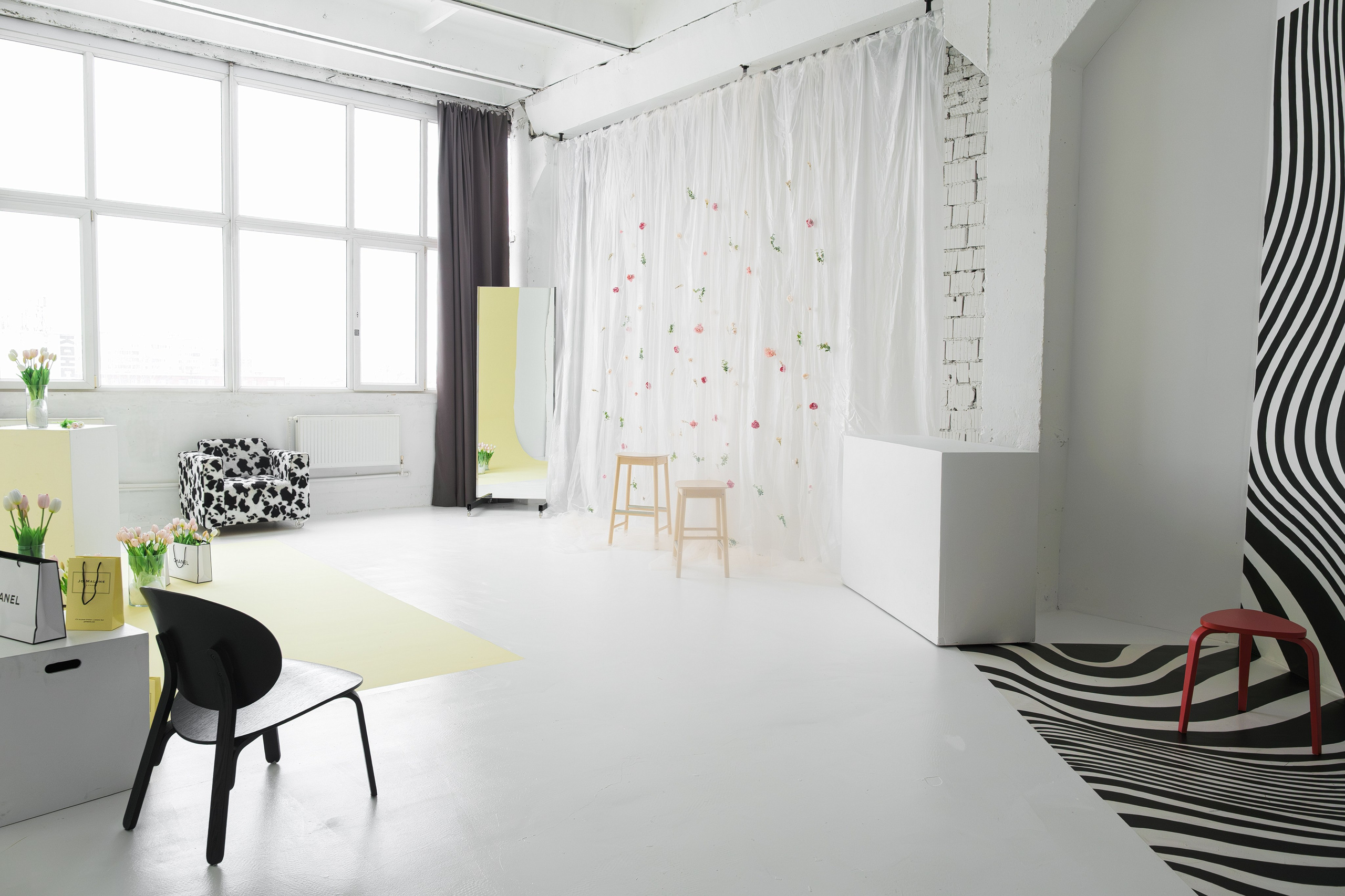 Зал № 1 Pablo от 1000 руб, 70 м². «5loft» фотостудия в Ижевске